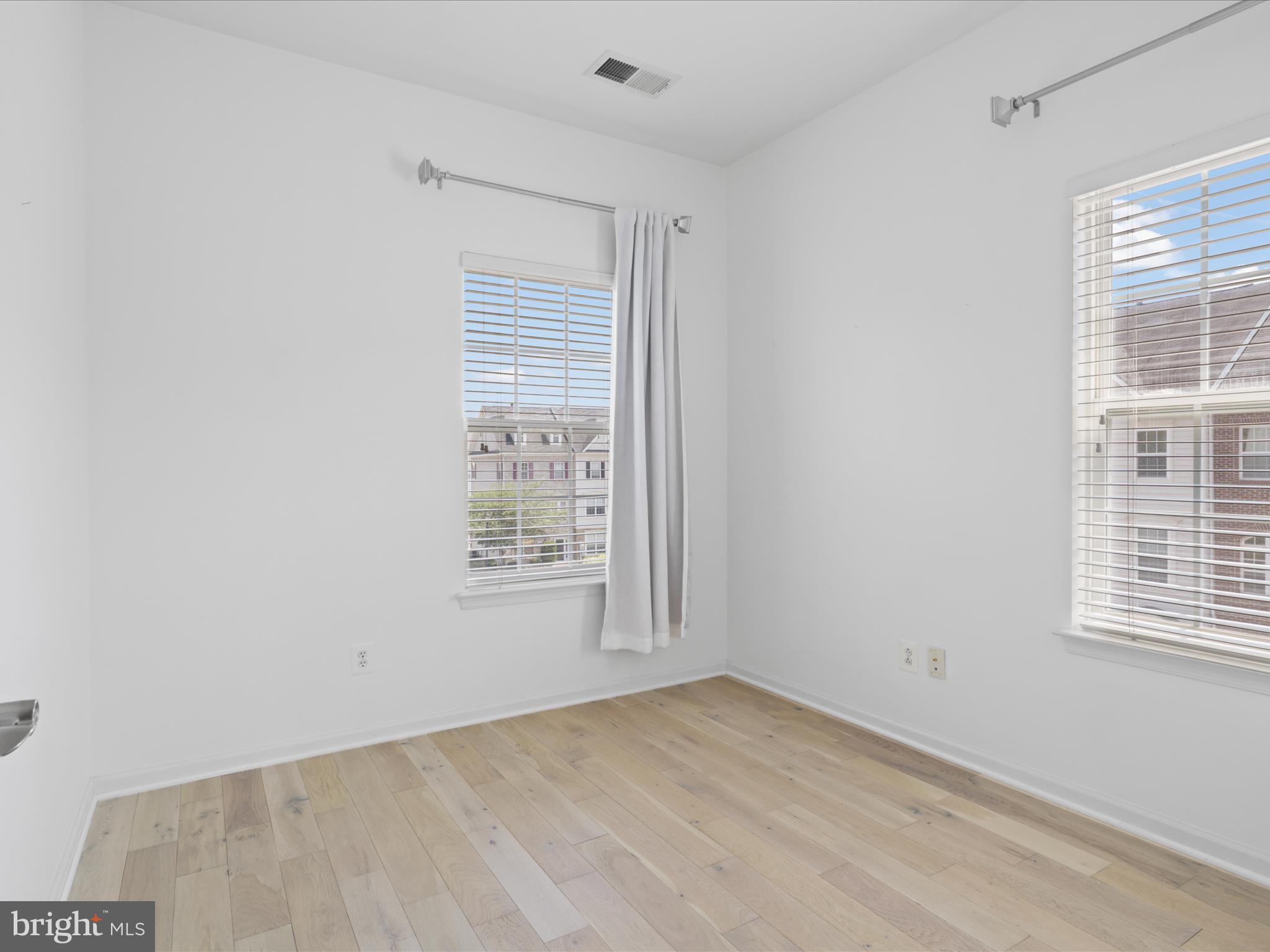 BRAMBLETON LANDBAY 2 - Residential Lease