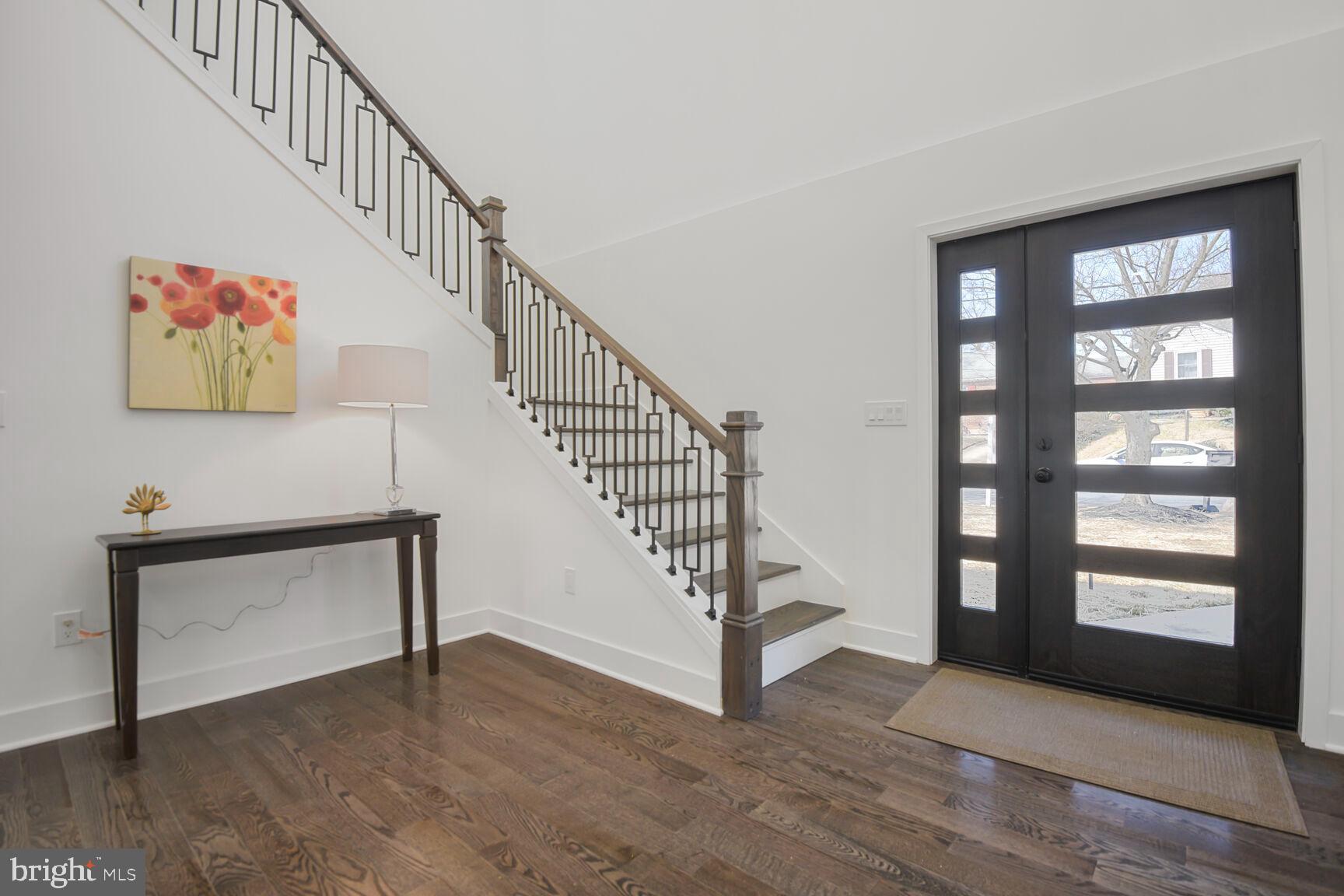 WOODSIDE - Residential