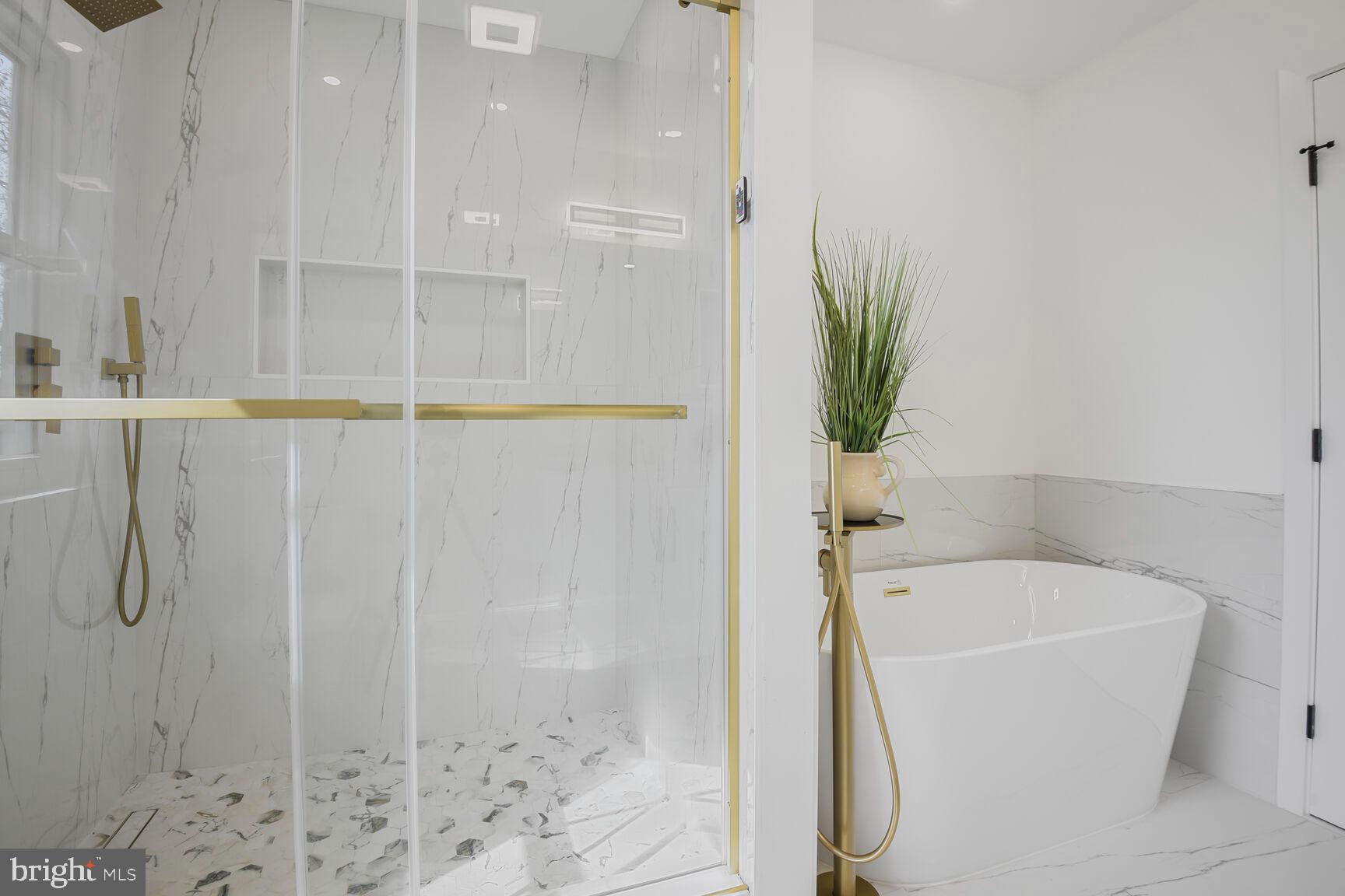 WOODSIDE - Residential