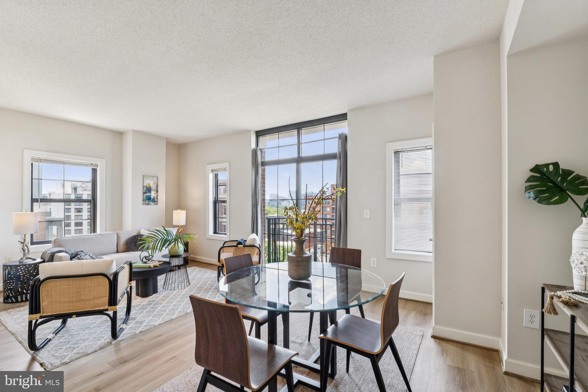 1111 25TH STREET NW 821