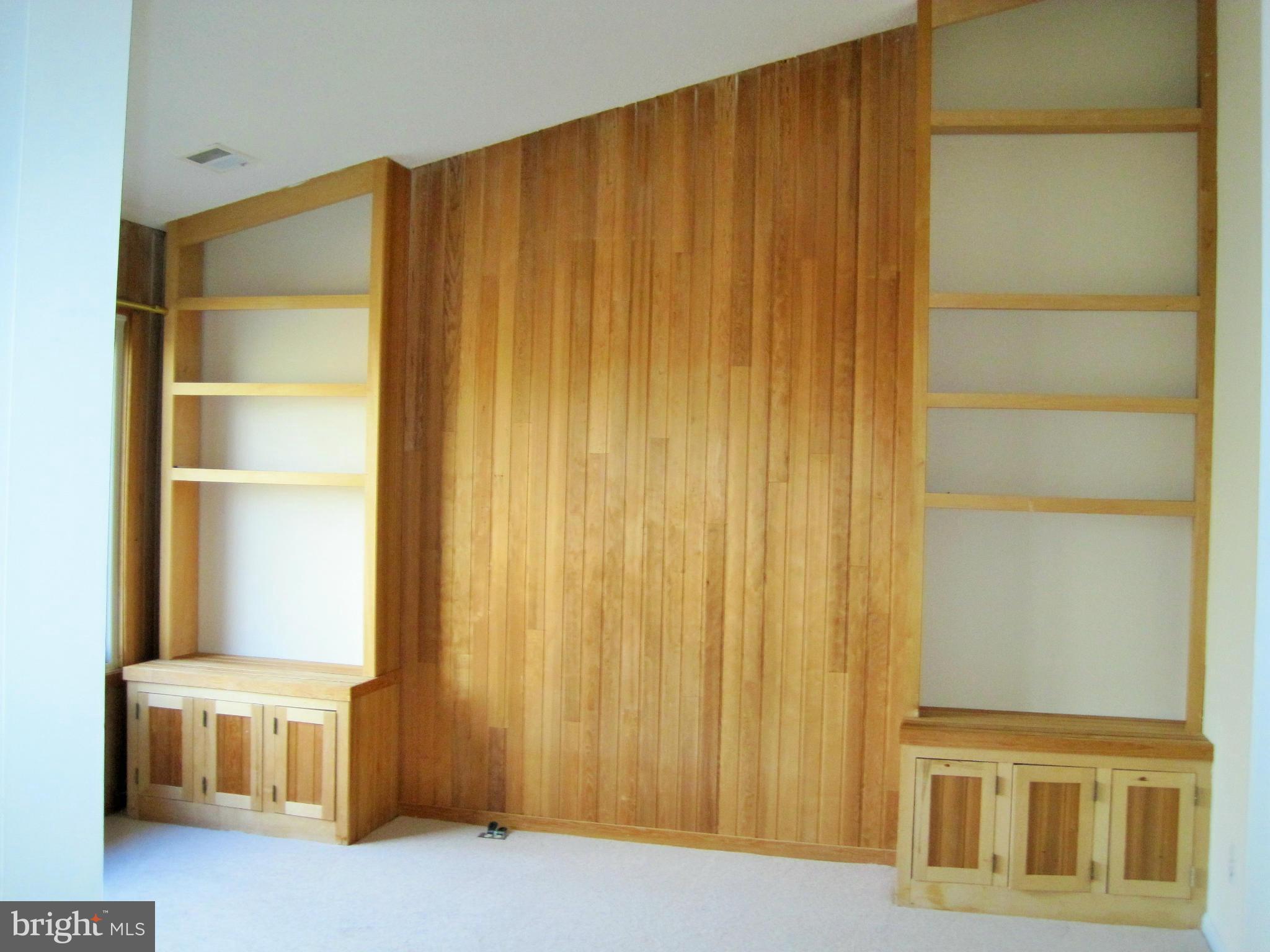 LAKE RIDGE - Residential Lease