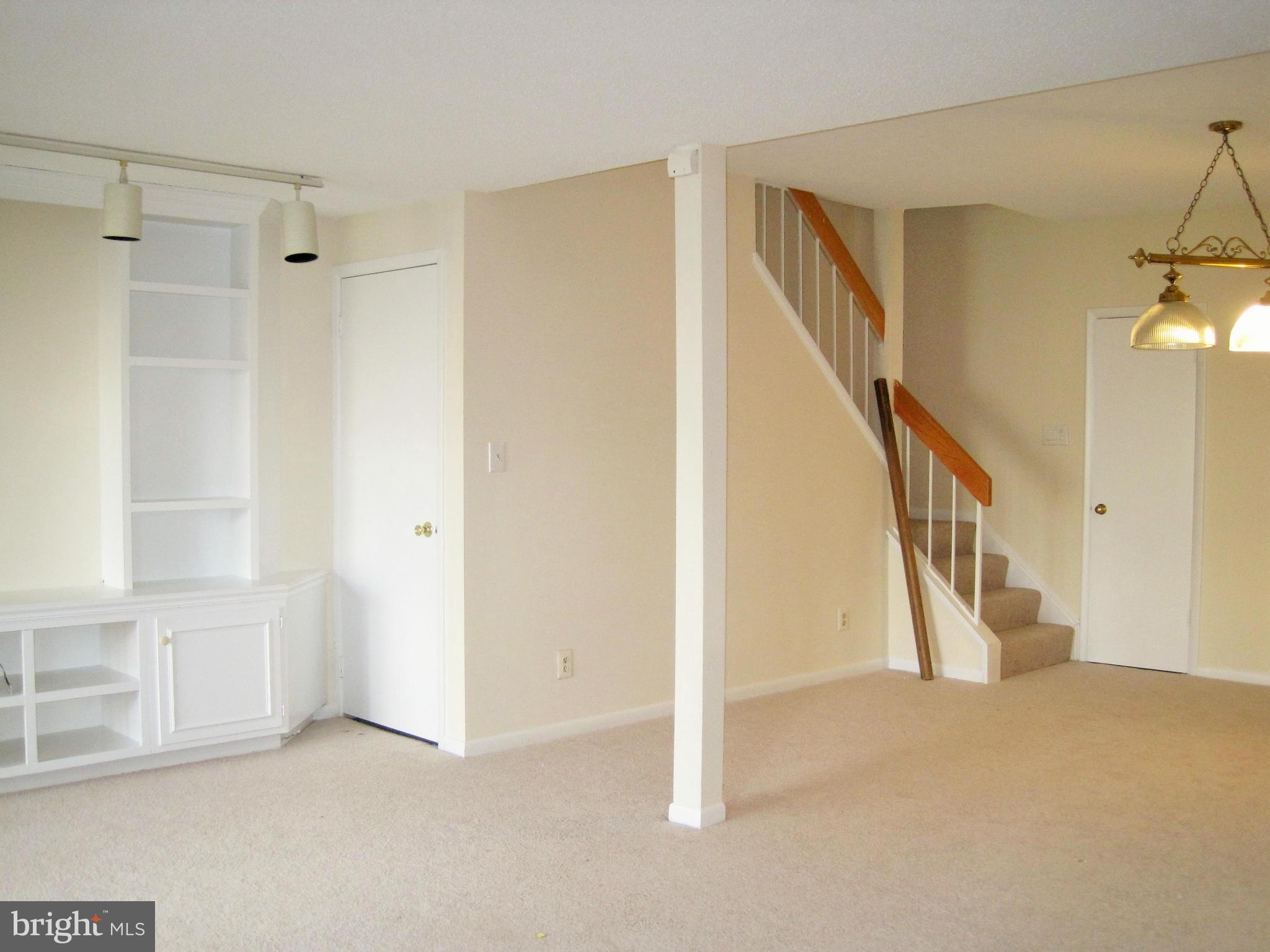 LAKE RIDGE - Residential Lease