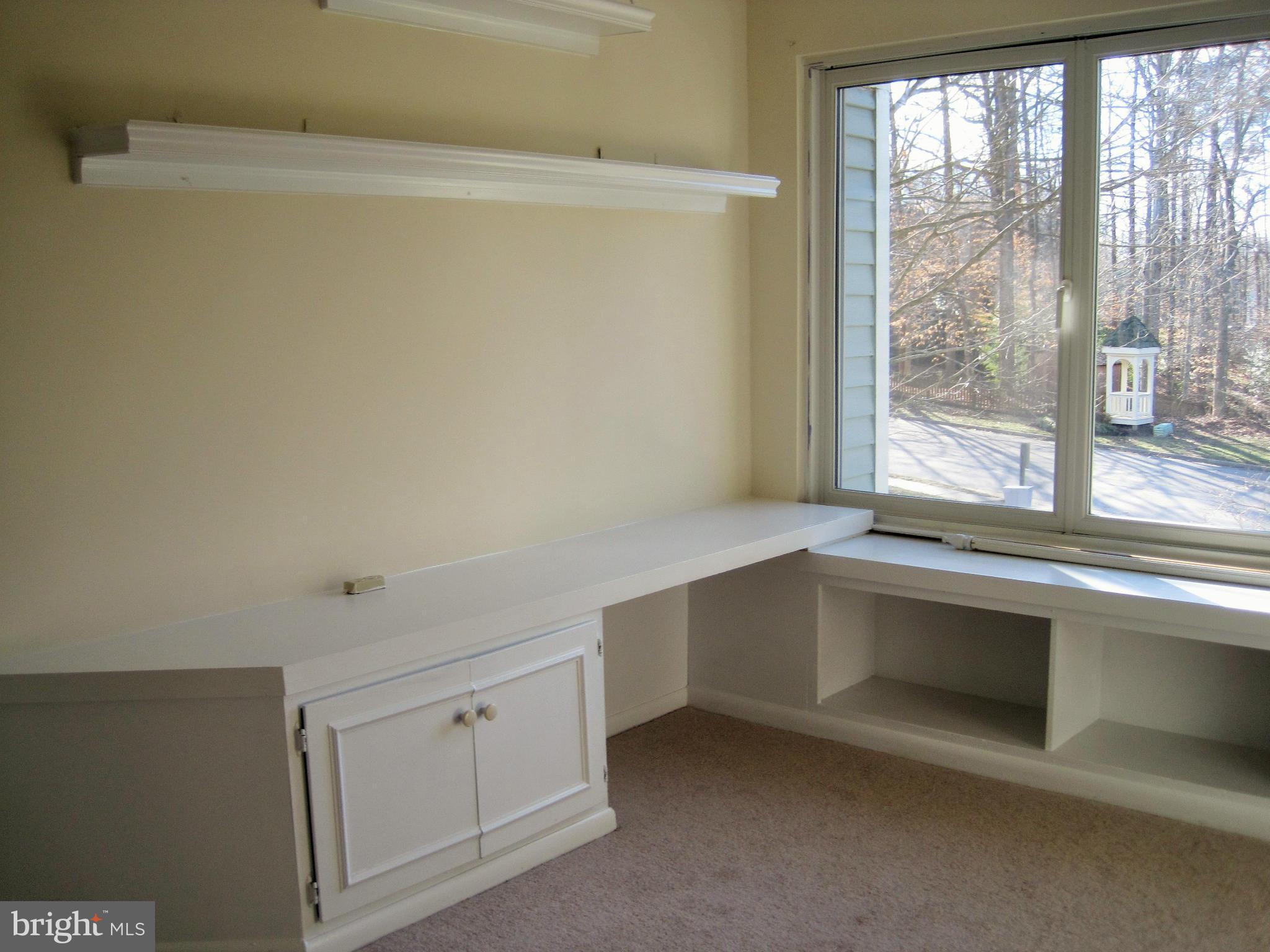 LAKE RIDGE - Residential Lease