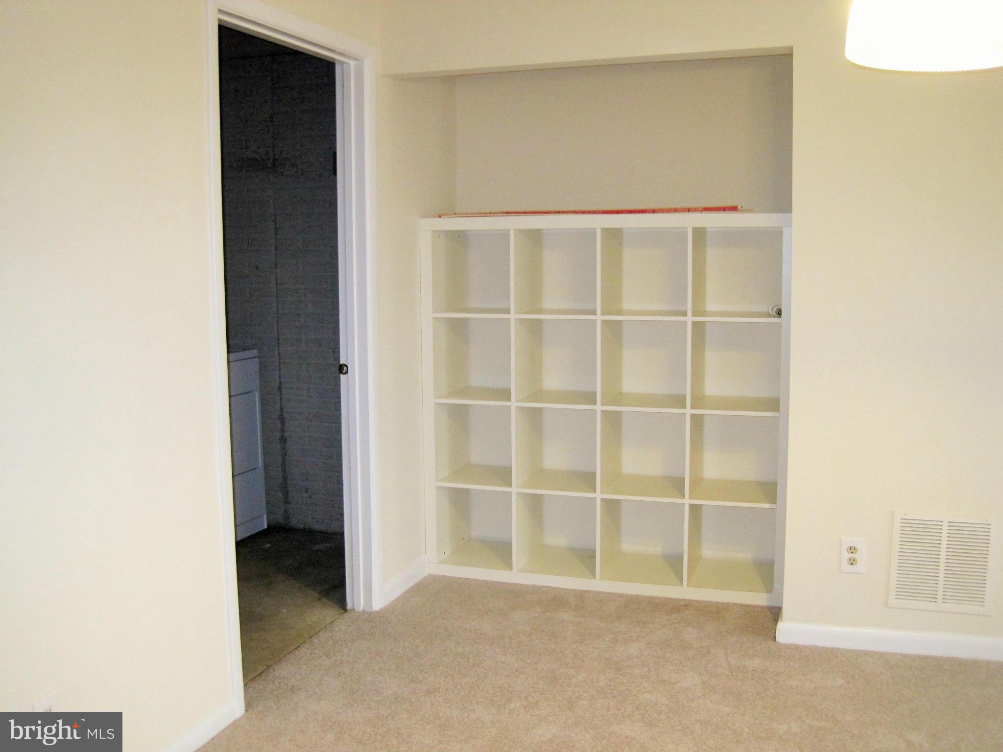 LAKE RIDGE - Residential Lease