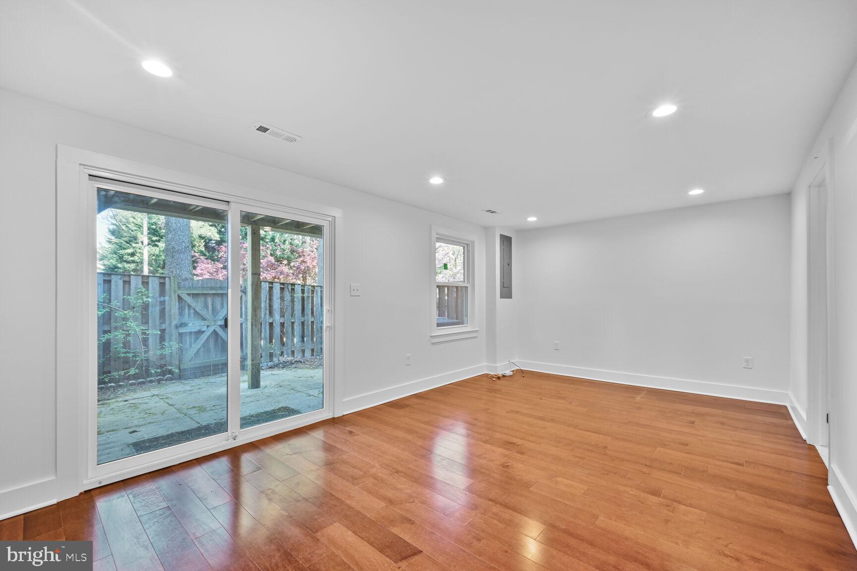 BETHESDA COURT - Residential Lease