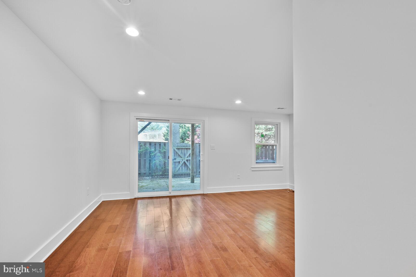 BETHESDA COURT - Residential Lease