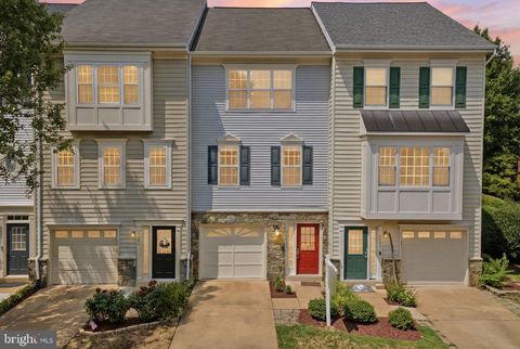 Photo of 3839 Watkins Mill Drive, ALEXANDRIA, VA 22304 (MLS # VAAX2063880)