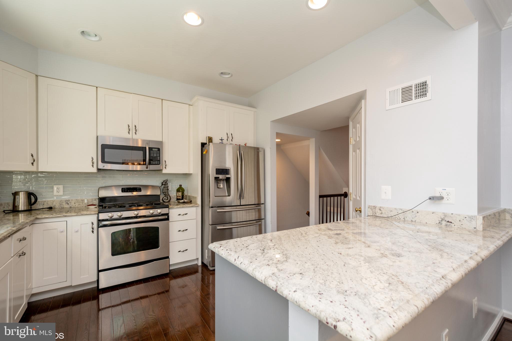 MADRILLON SPRINGS - Residential