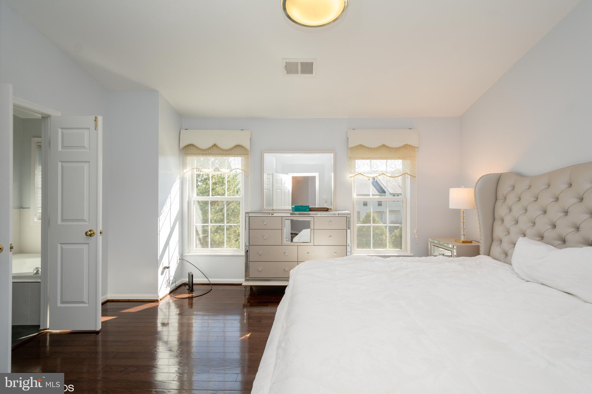 MADRILLON SPRINGS - Residential