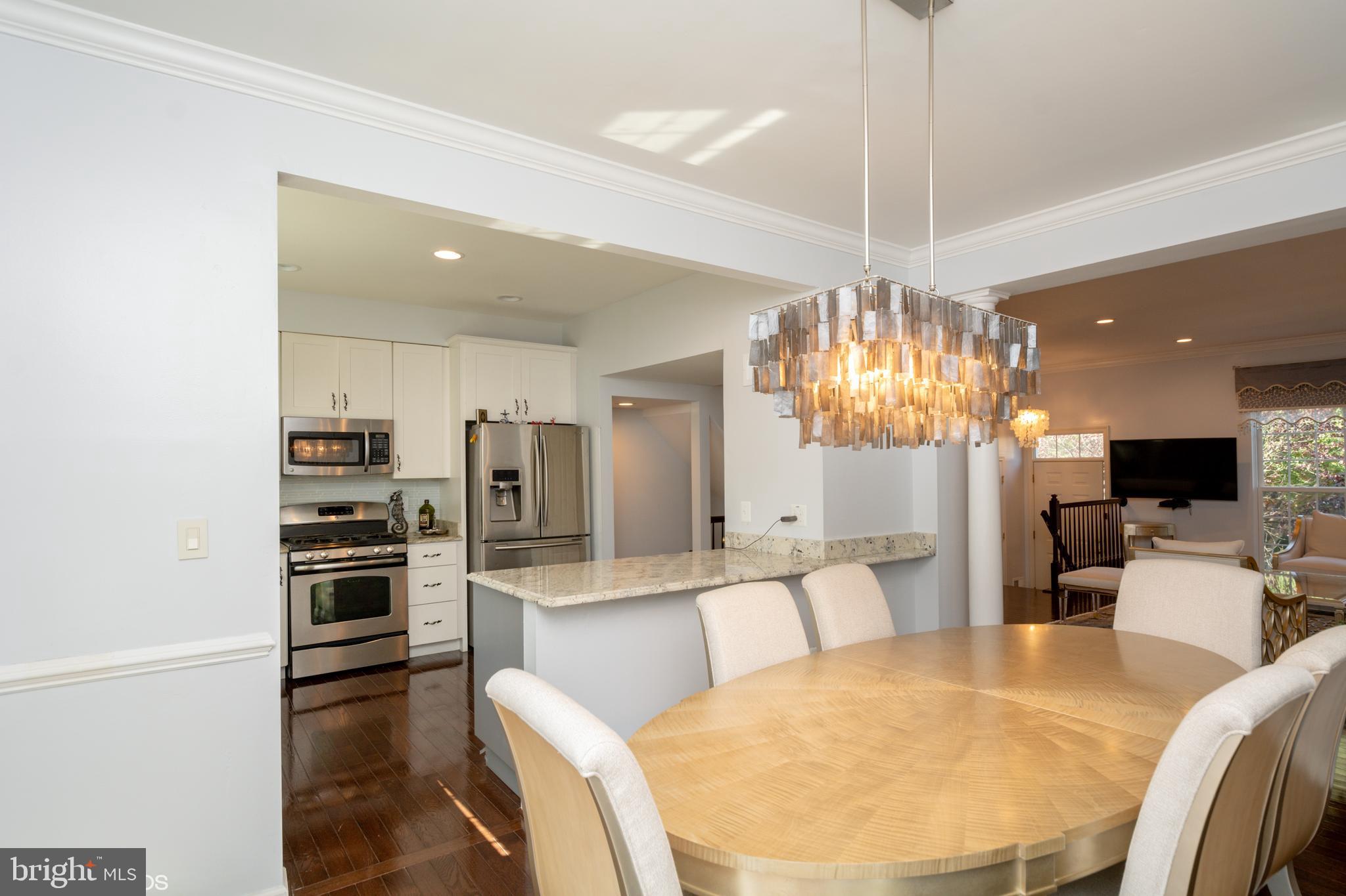 MADRILLON SPRINGS - Residential