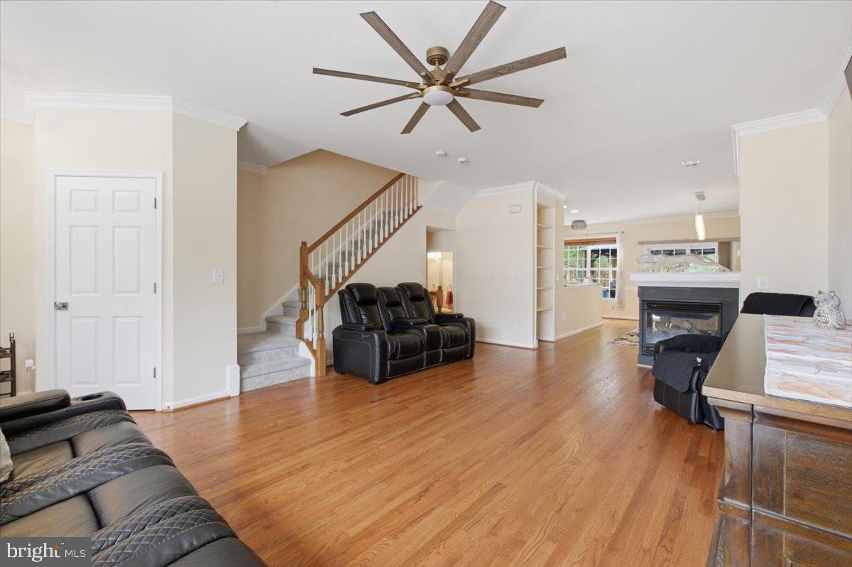 103 CORAL REEF COURT