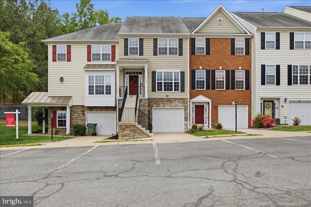 103 CORAL REEF COURT