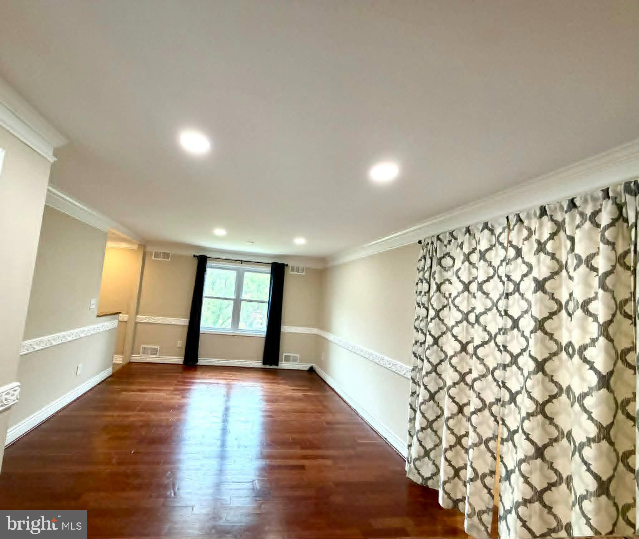 FAIRLAND ESTATES - Residential