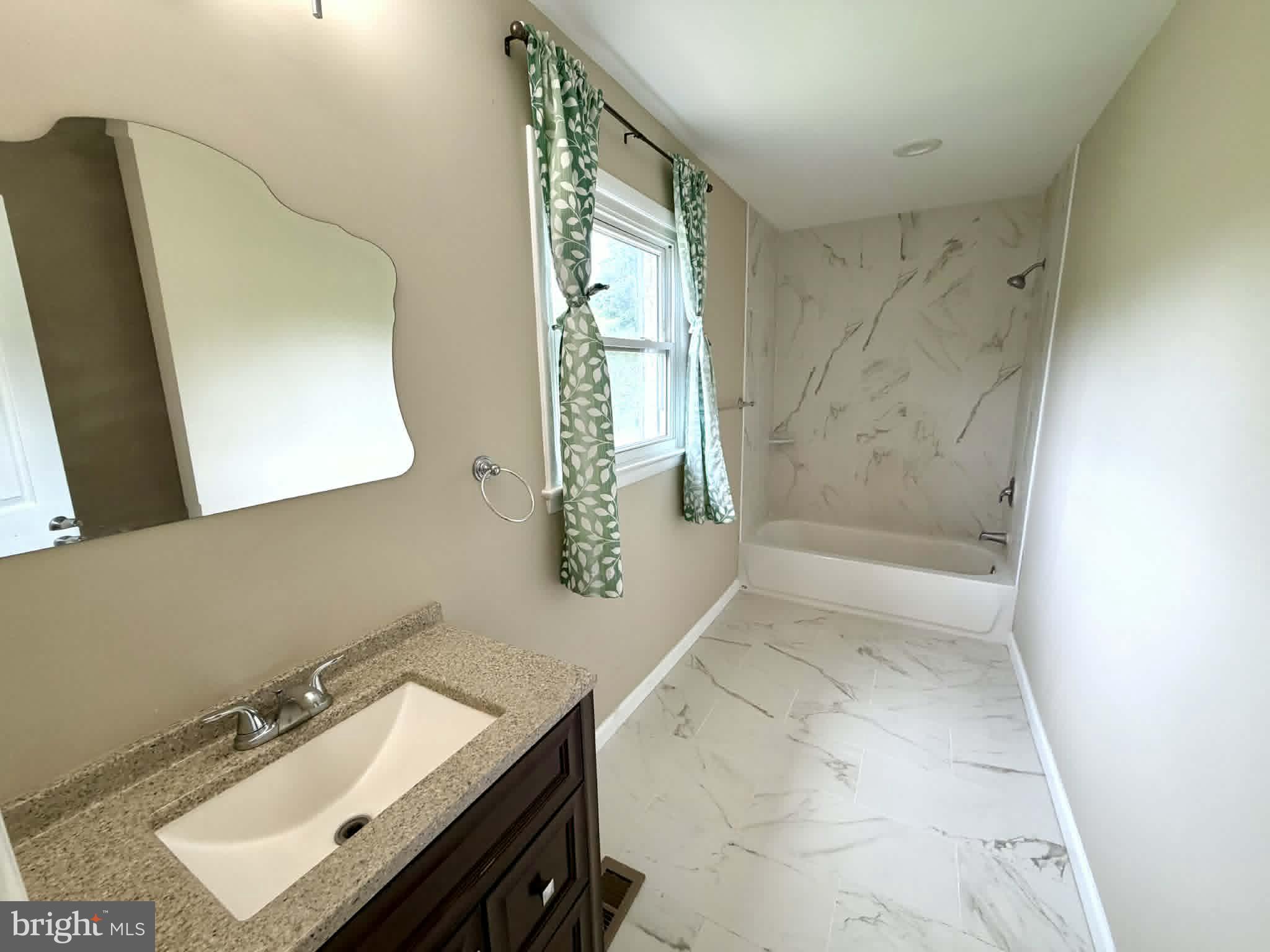 FAIRLAND ESTATES - Residential