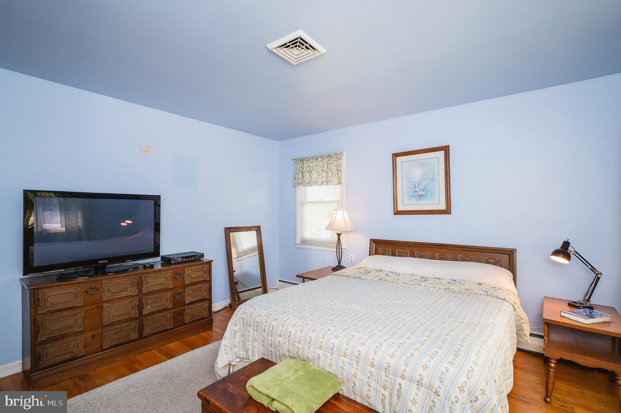 CAMPUS HILLS - Residential