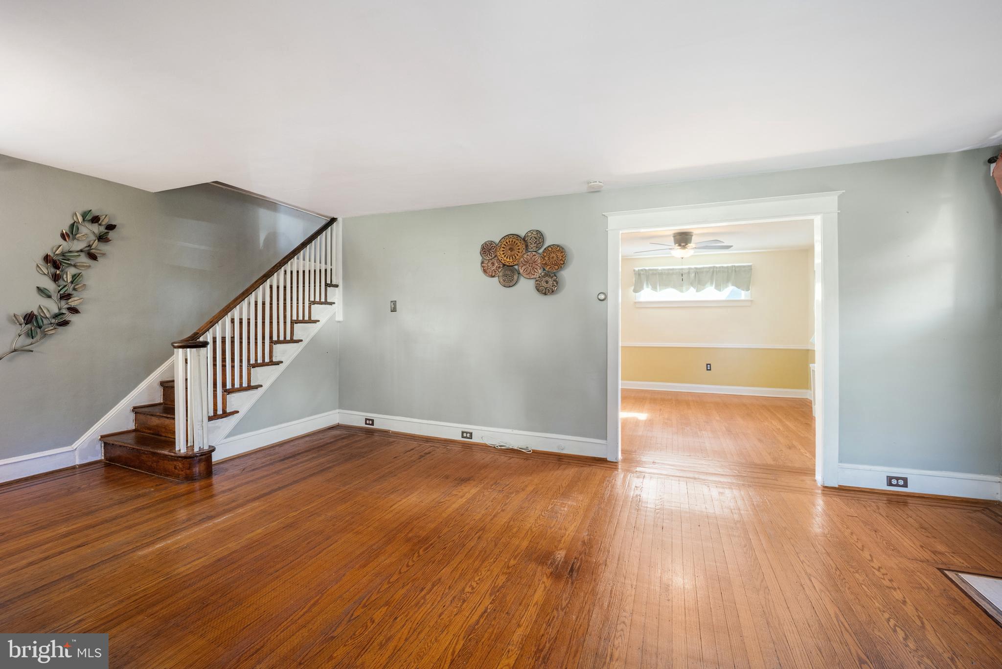 953 FOSS AVENUE