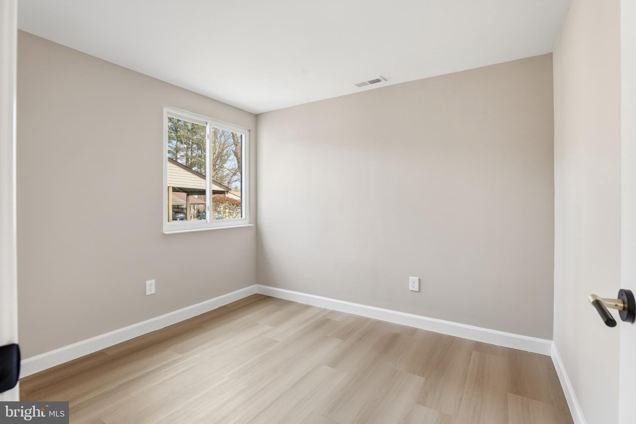 VILLAGE OF LONG REACH - Residential