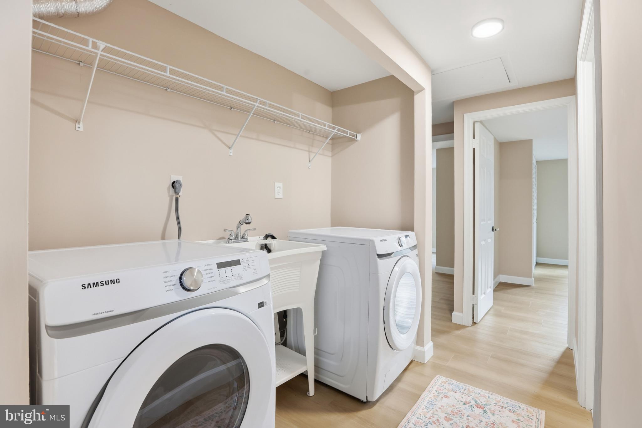 VILLAGE OF LONG REACH - Residential