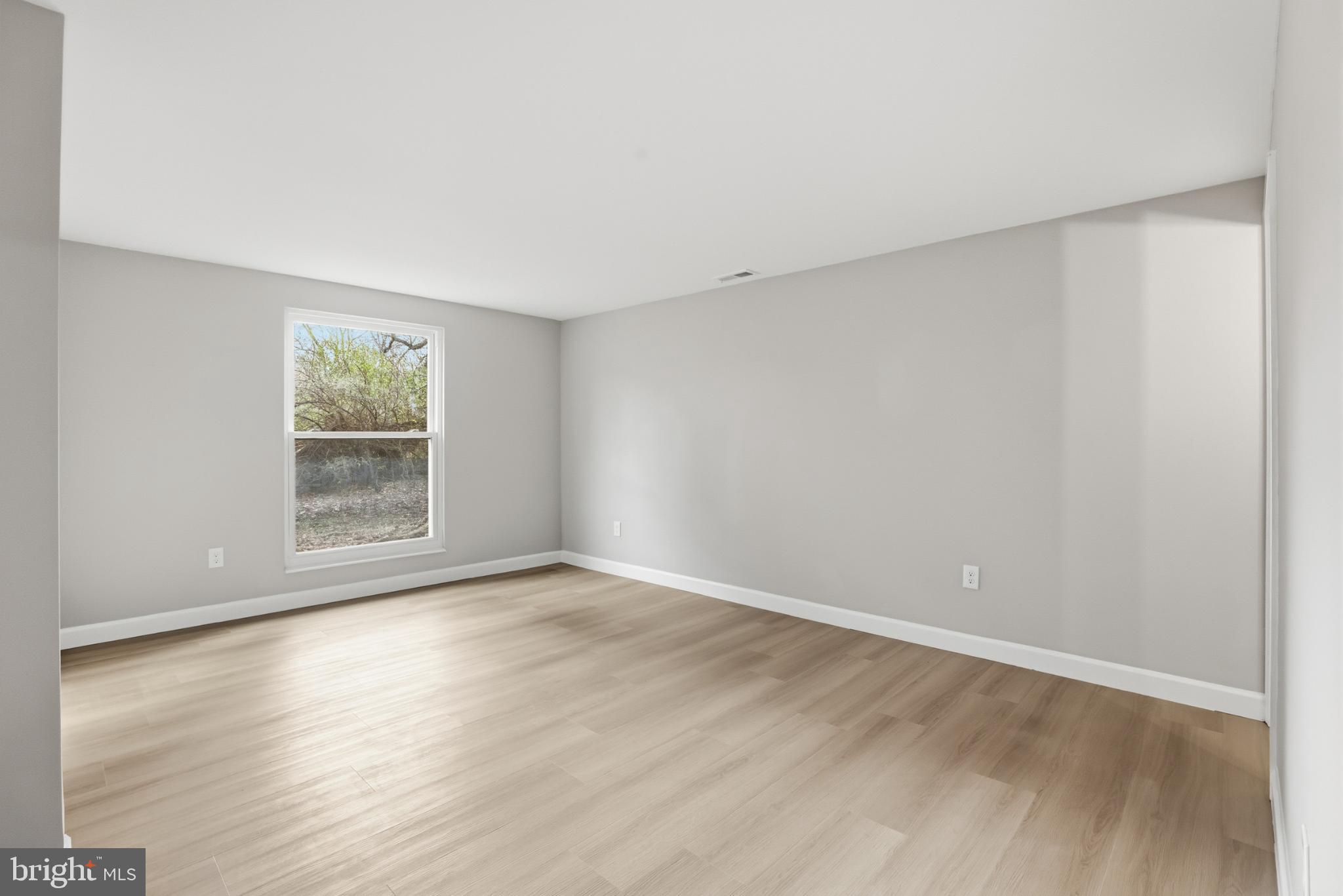 VILLAGE OF LONG REACH - Residential