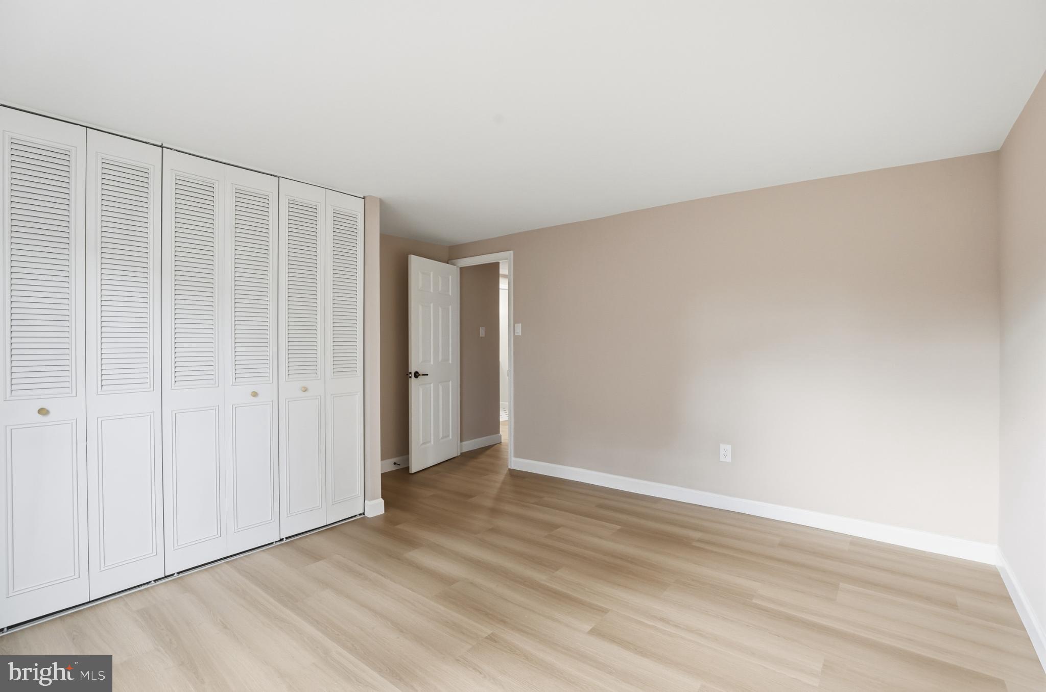 VILLAGE OF LONG REACH - Residential