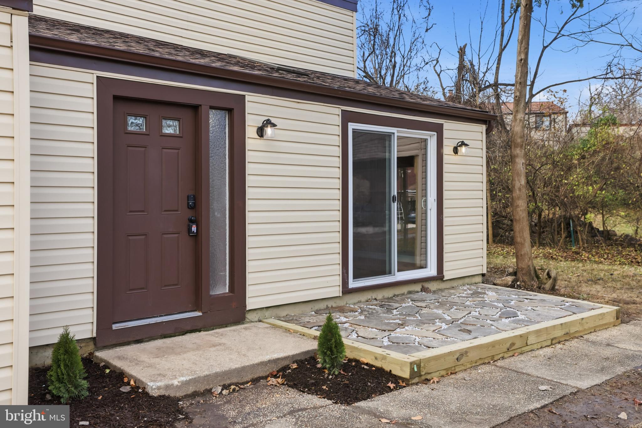 VILLAGE OF LONG REACH - Residential