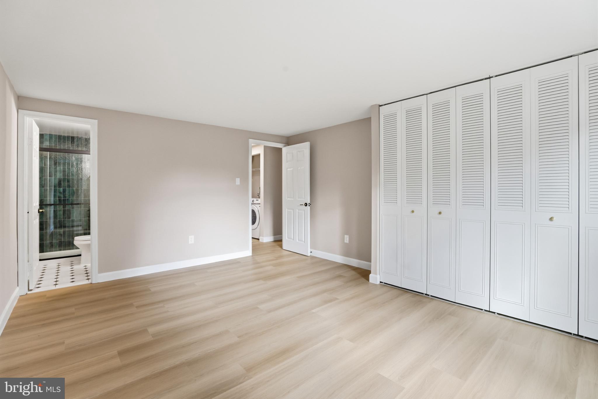 VILLAGE OF LONG REACH - Residential