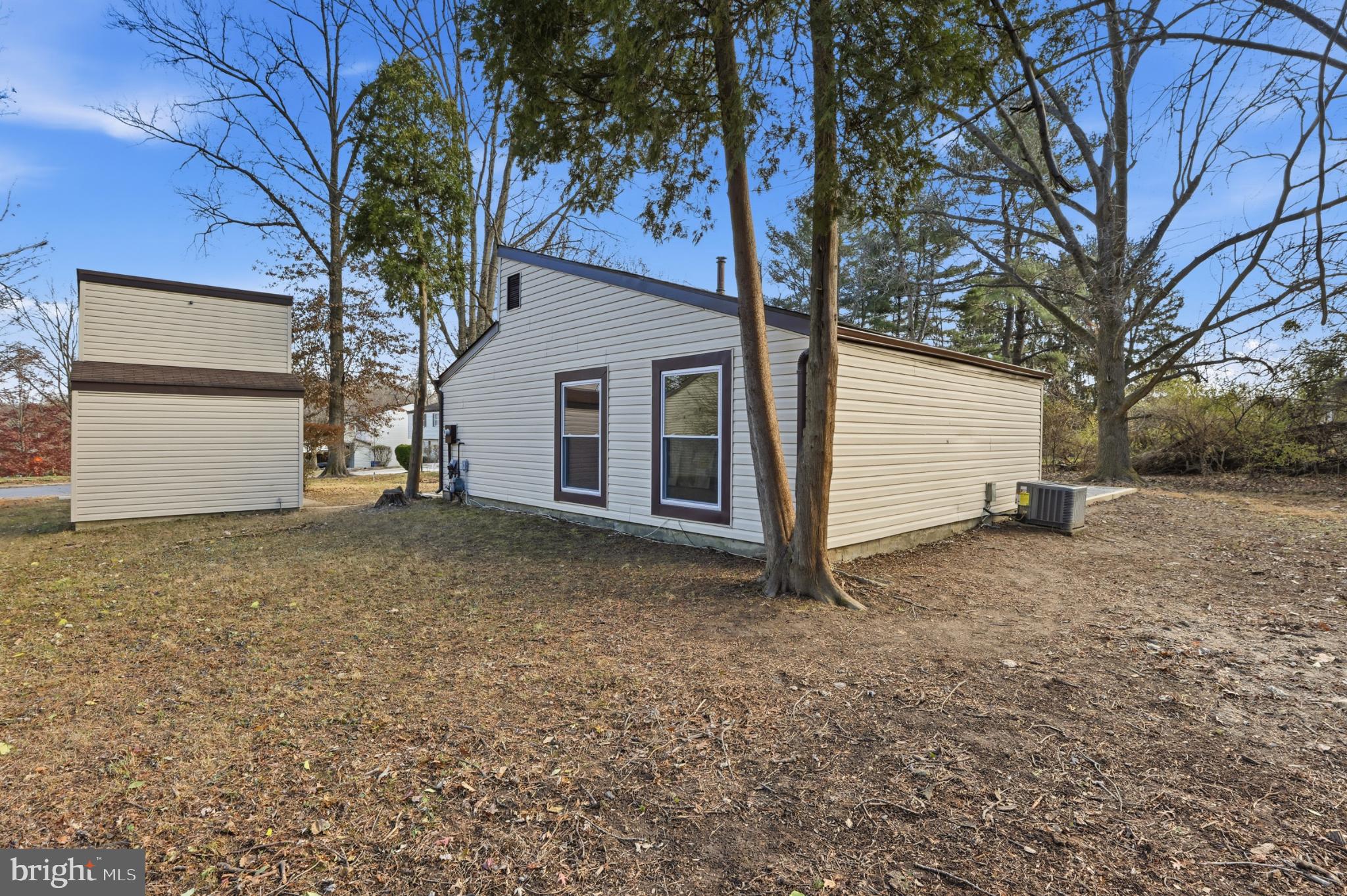 VILLAGE OF LONG REACH - Residential