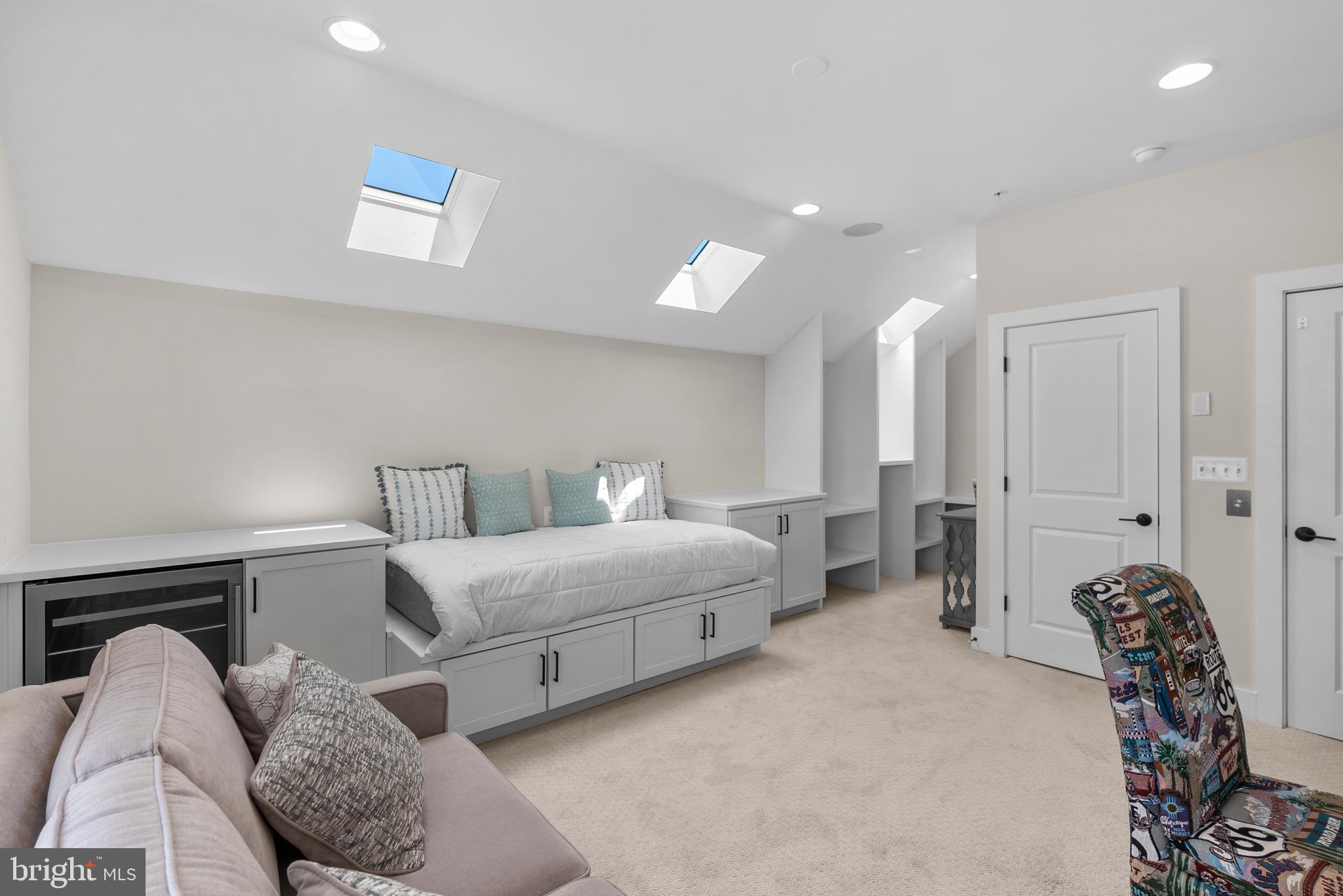 CABIN BRANCH - Residential