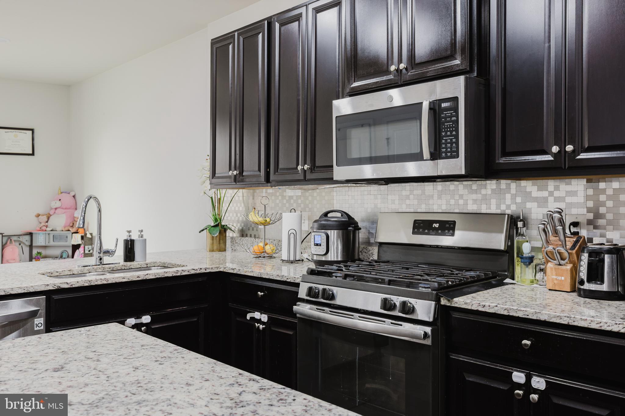 TRAILSIDE - Residential