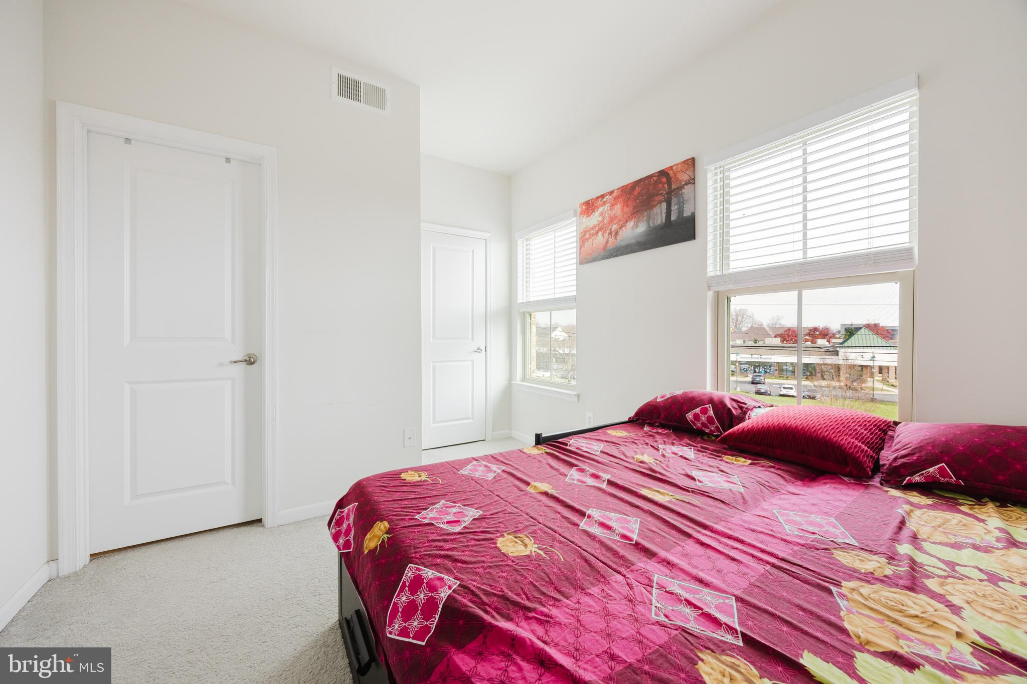 TRAILSIDE - Residential