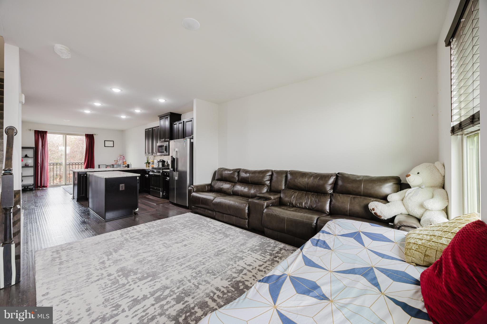 TRAILSIDE - Residential