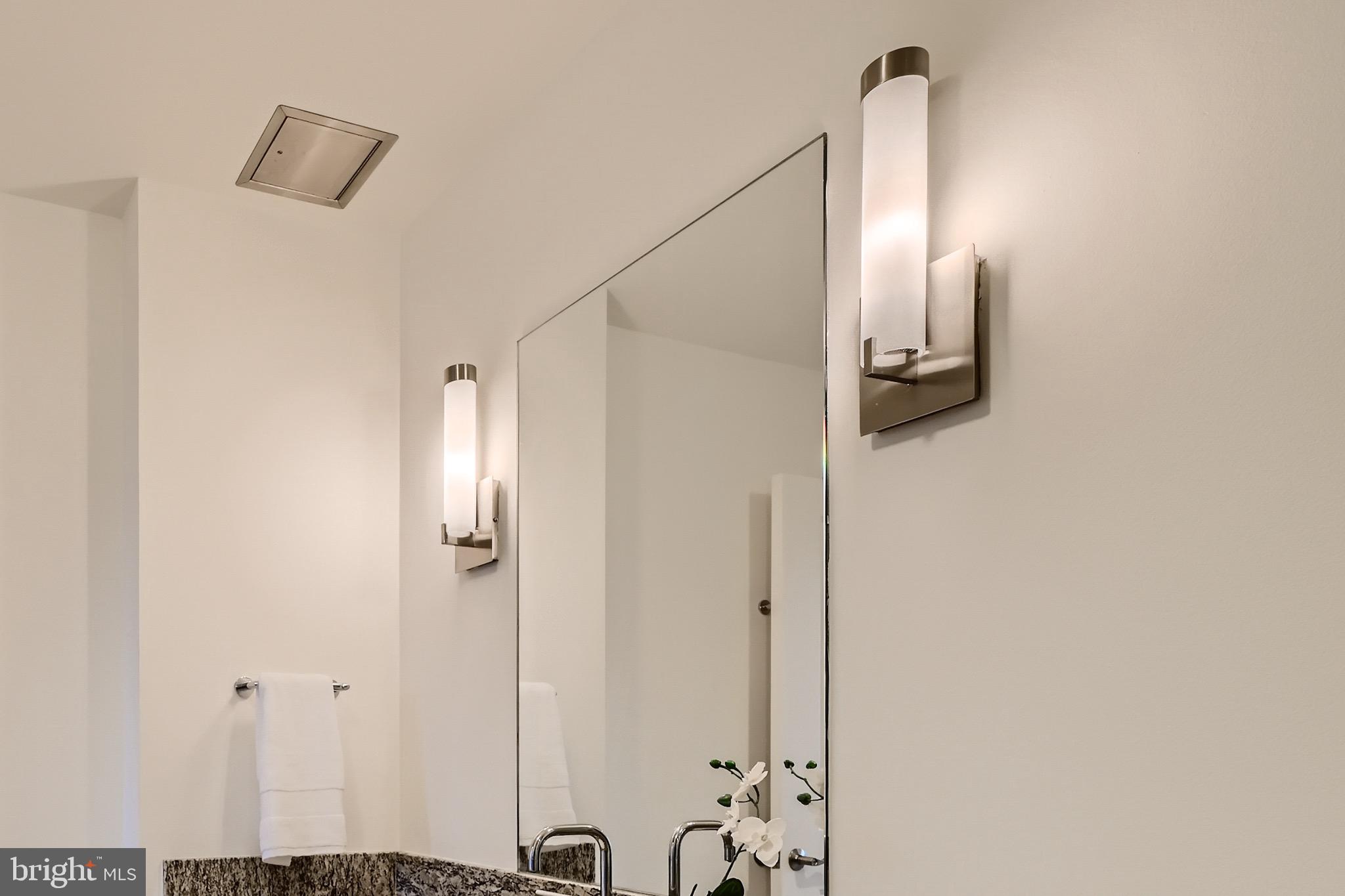 HARBOR EAST - Residential