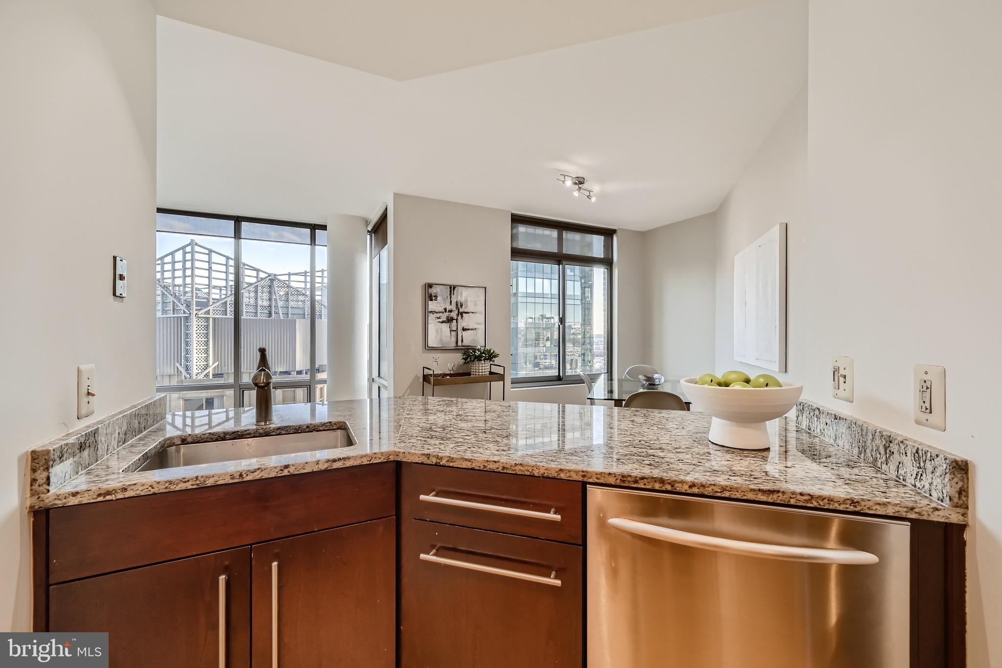 HARBOR EAST - Residential