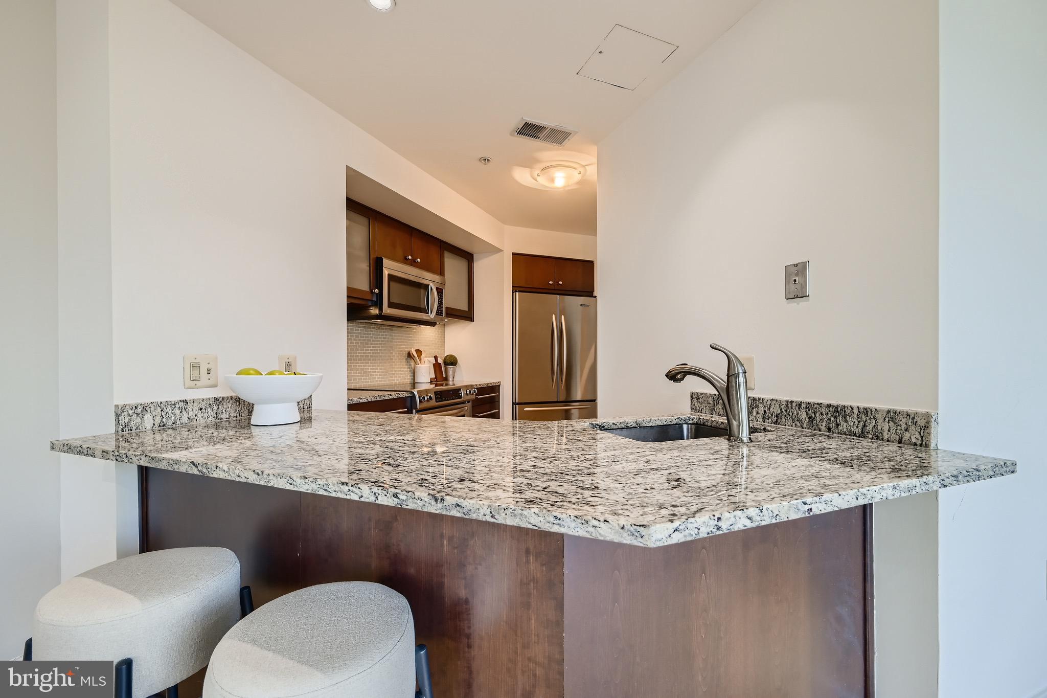 HARBOR EAST - Residential