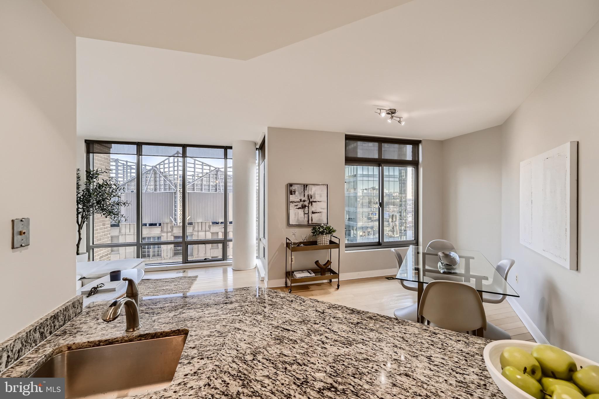 HARBOR EAST - Residential