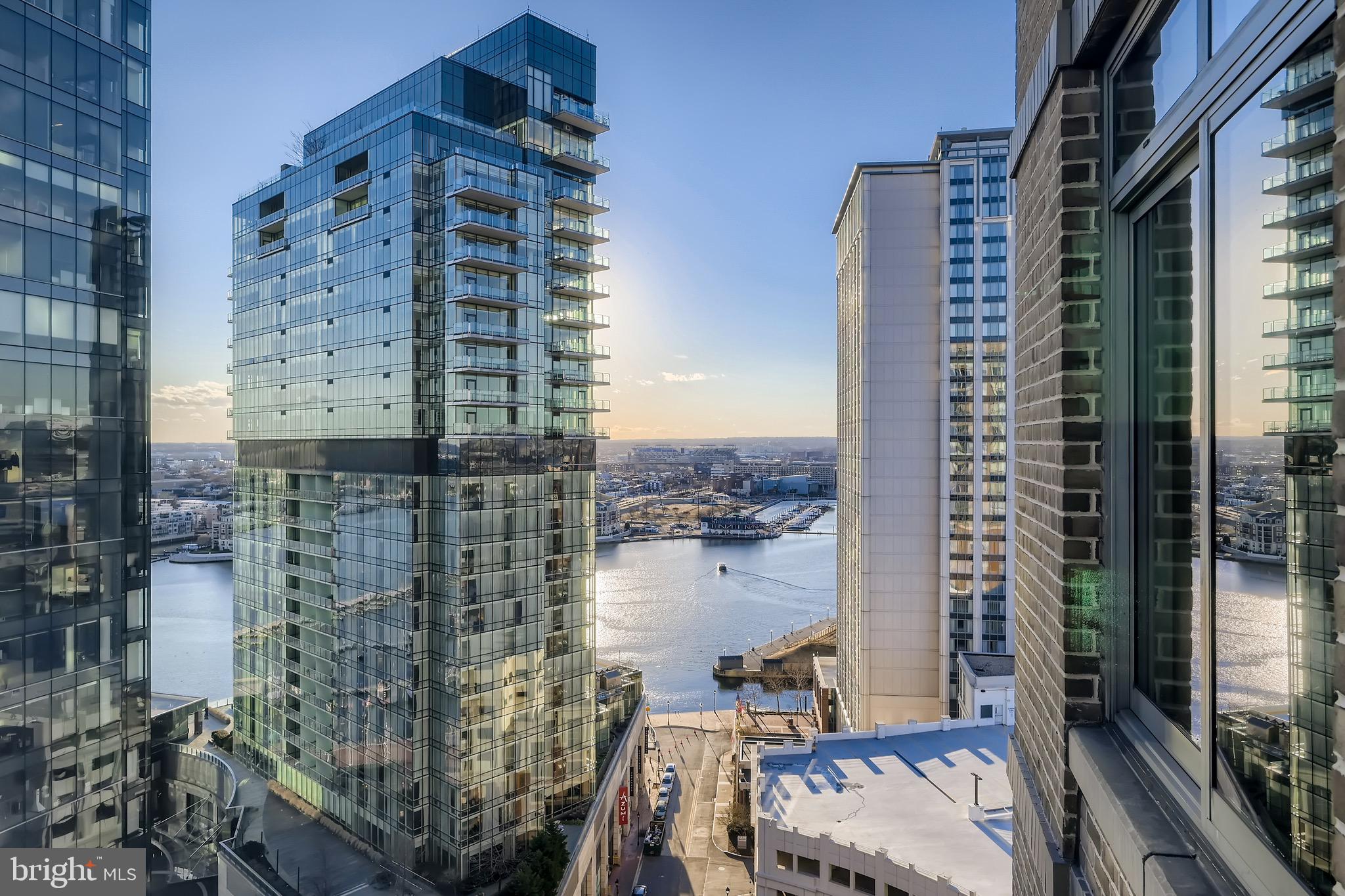 HARBOR EAST - Residential