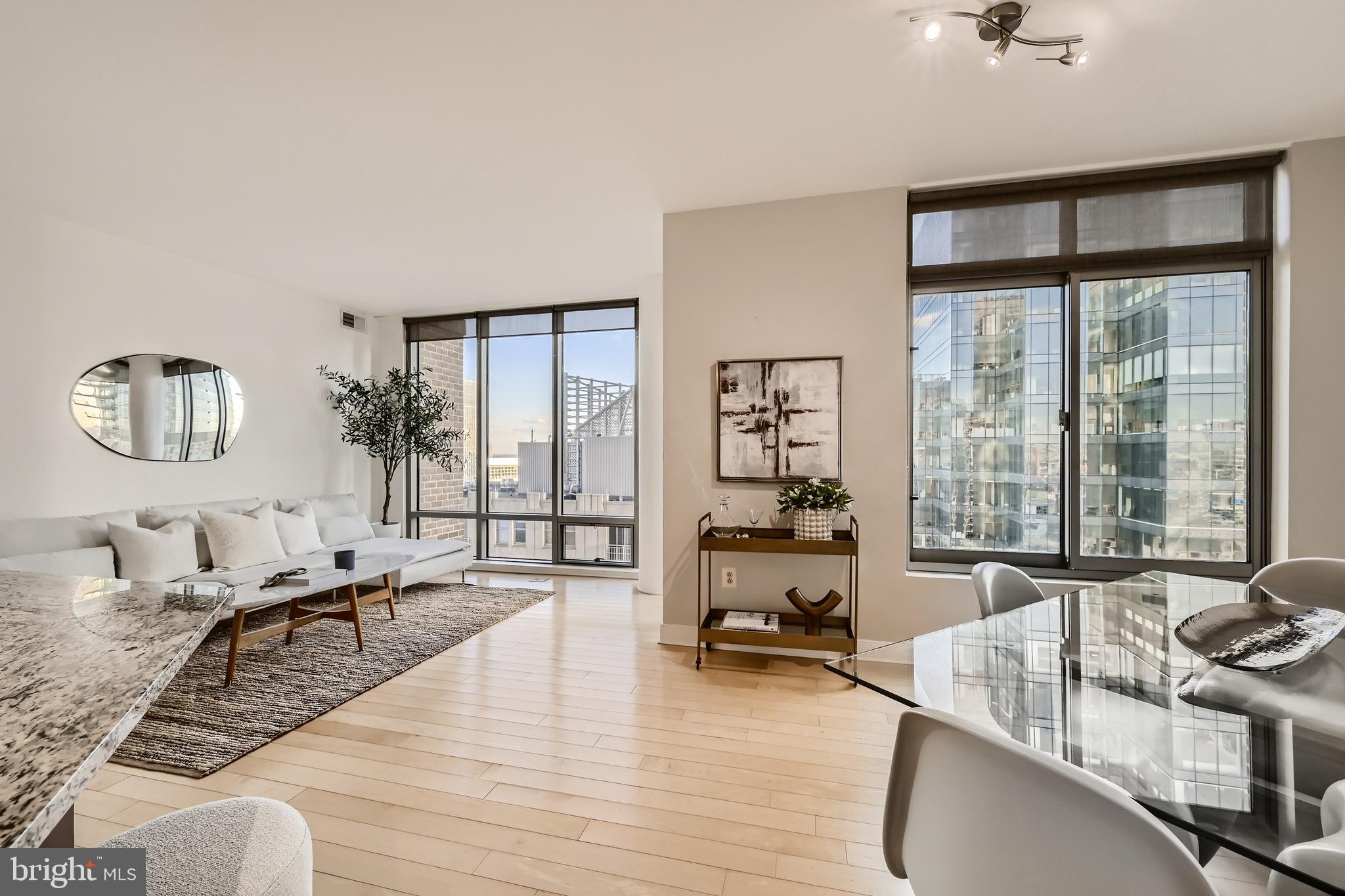 HARBOR EAST - Residential