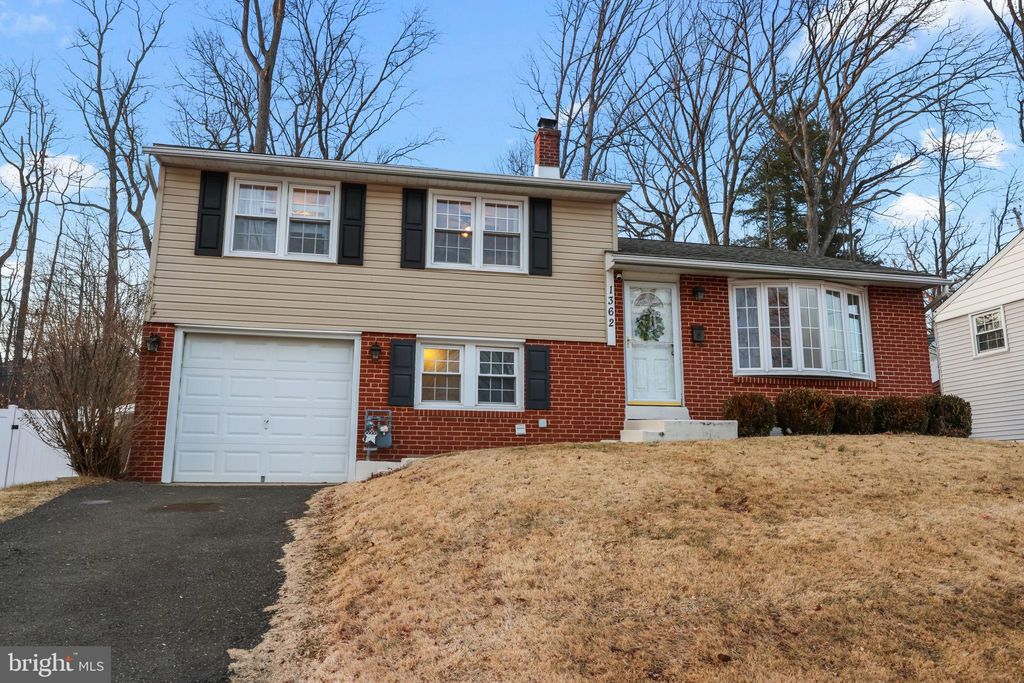 Photo of 1362 Partridge Road, ABINGTON, PA 19001 (MLS # PAMC2166246)