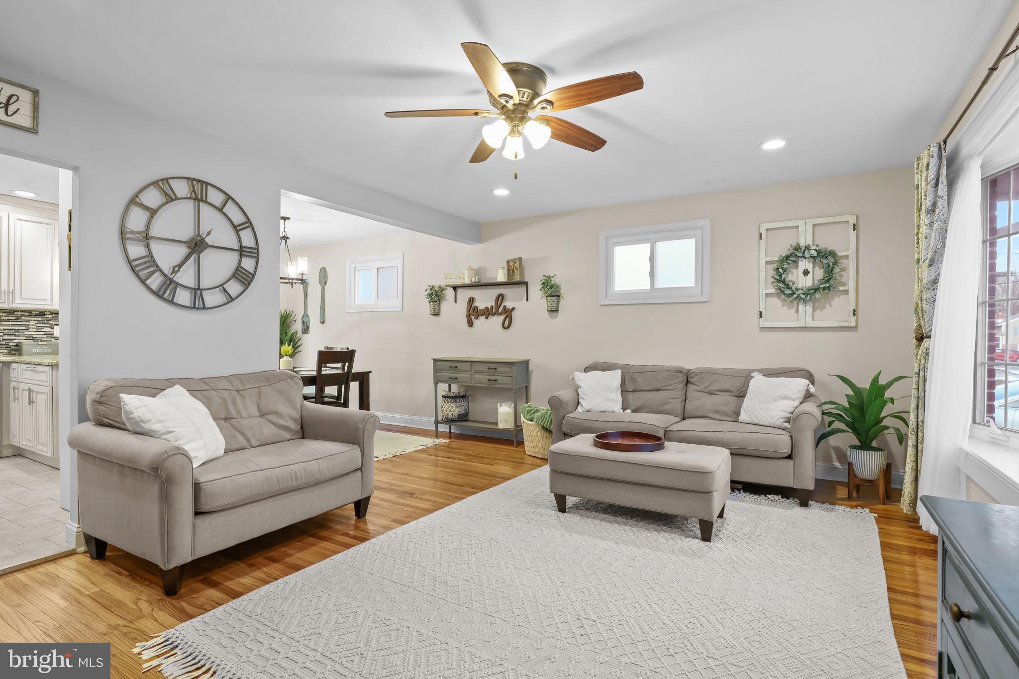 ABINGTON WOODS - Residential