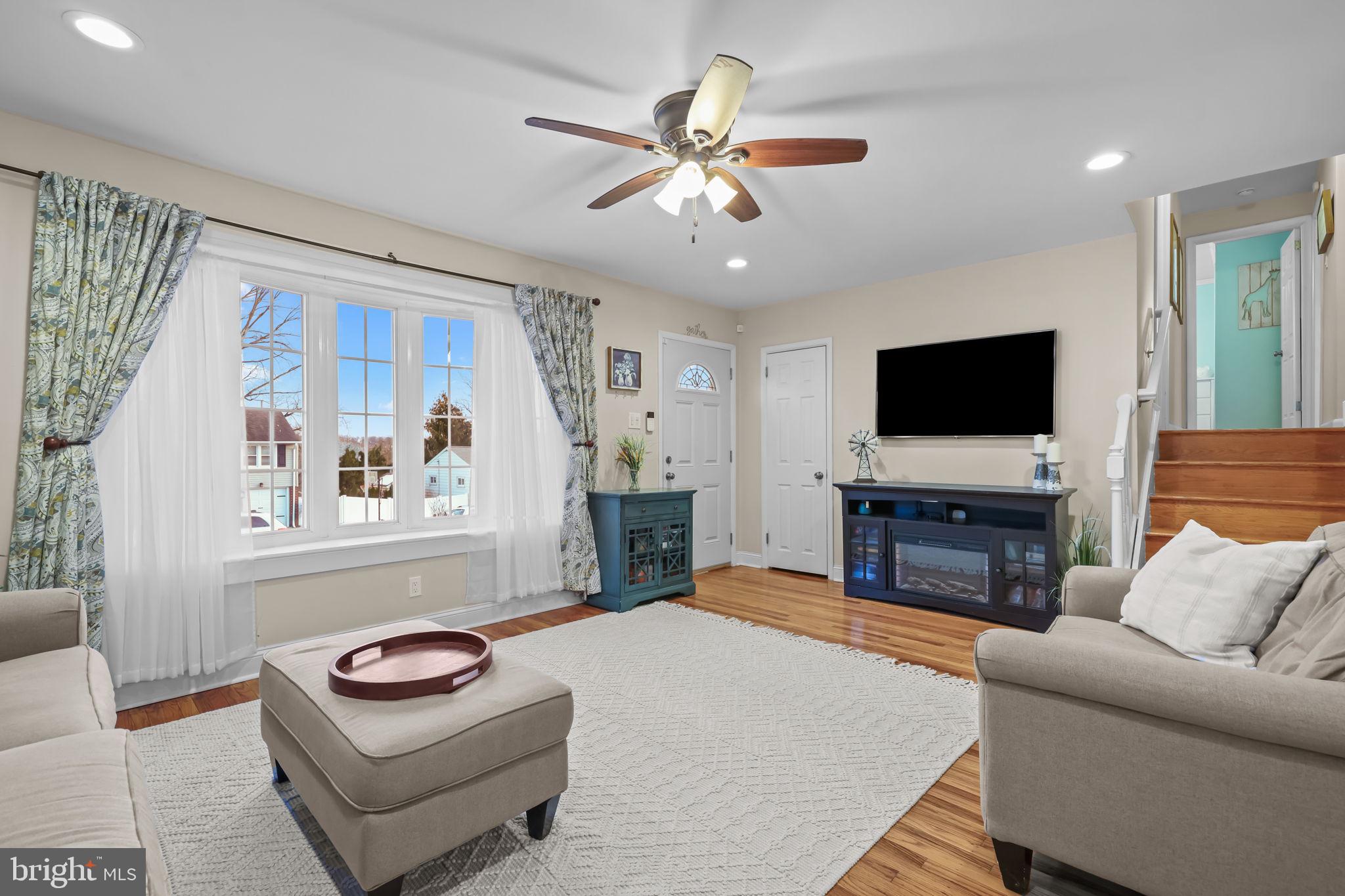 ABINGTON WOODS - Residential