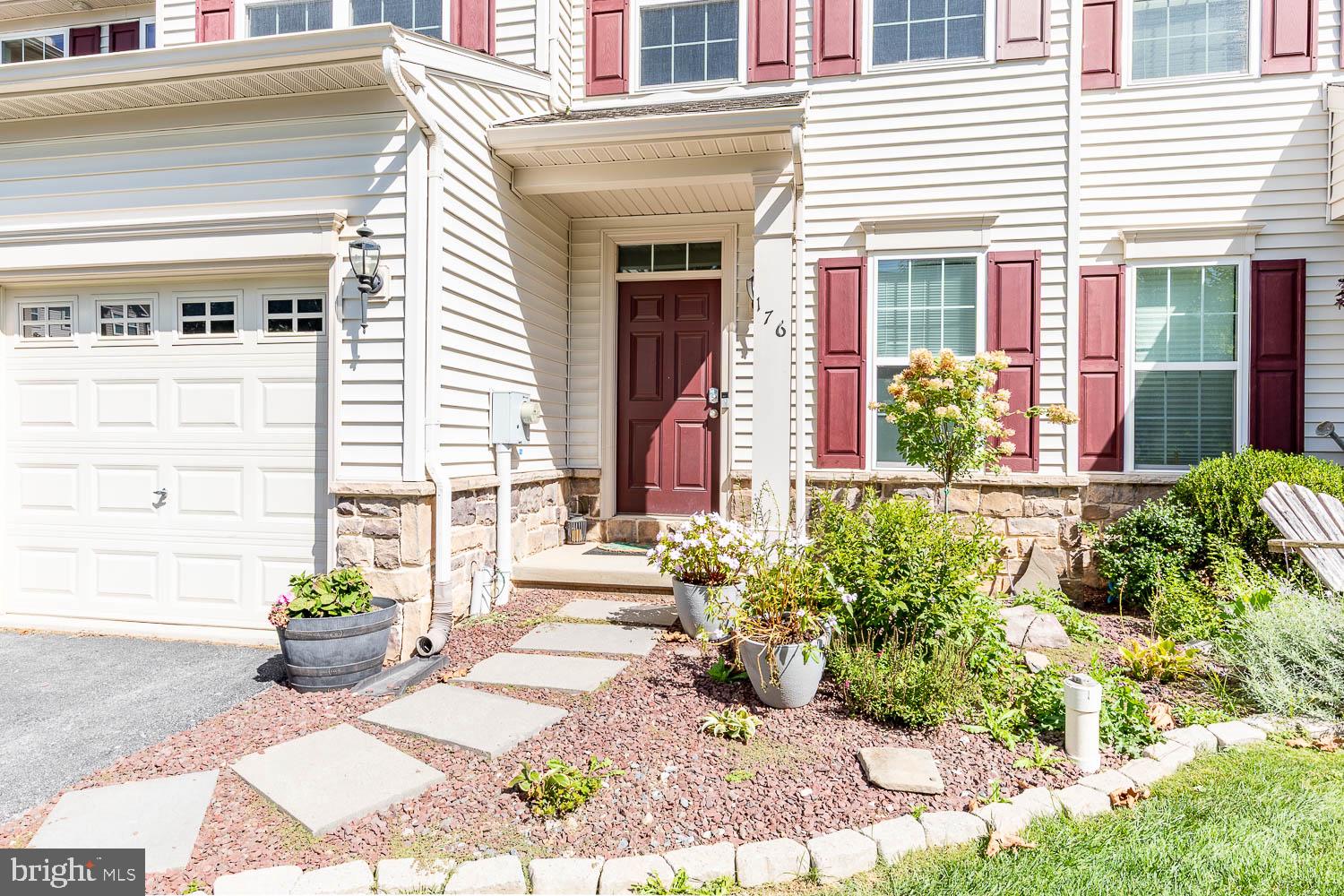 176 DORCHESTER LANE