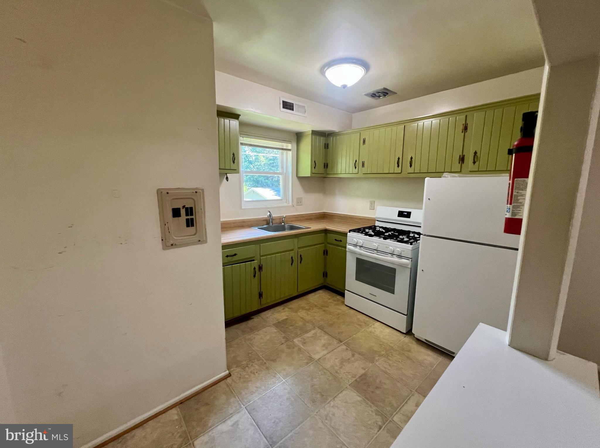120 WASHINGTON STREET 4 NE 7