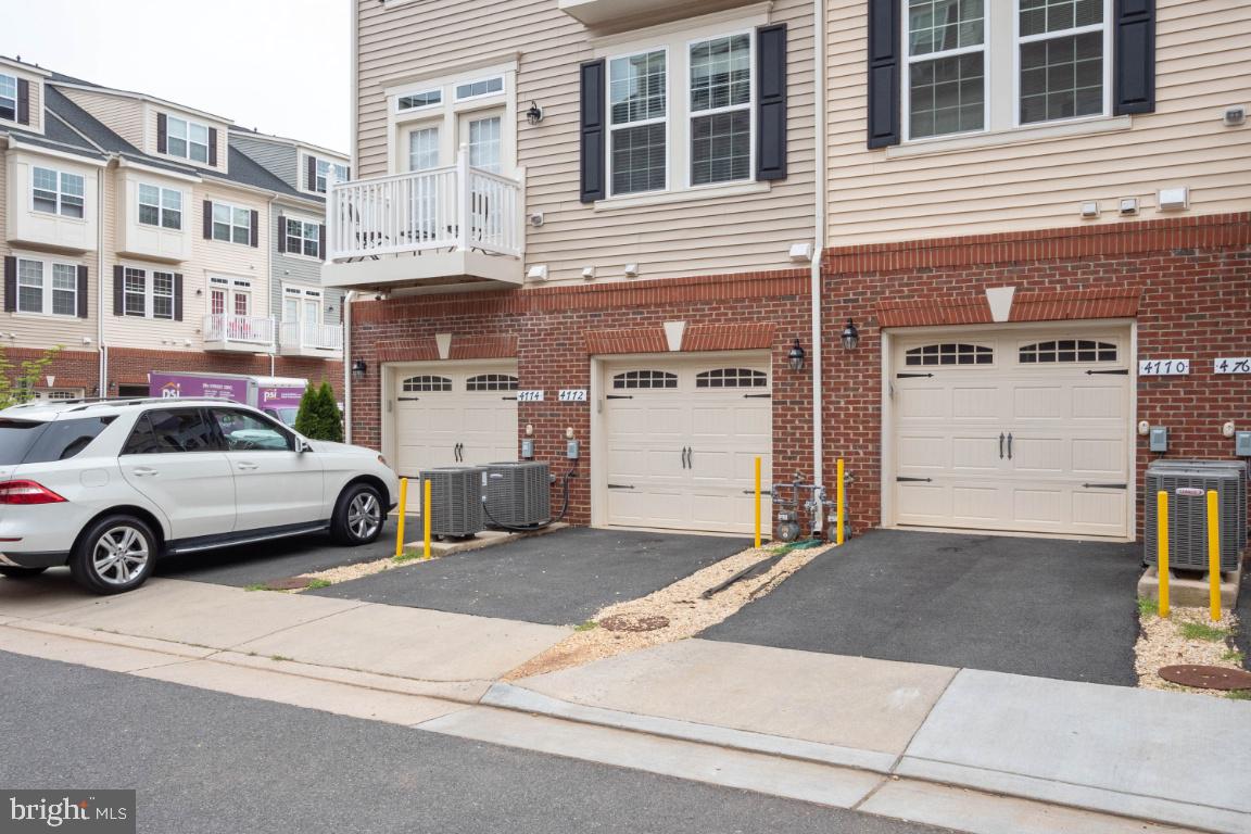 DANE RIDGE CONDO - Residential