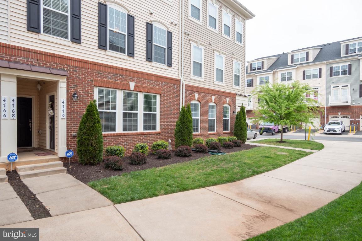DANE RIDGE CONDO - Residential