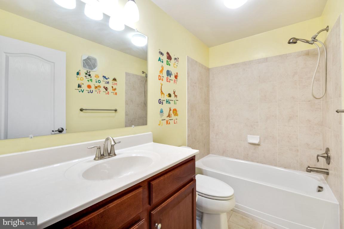 DANE RIDGE CONDO - Residential