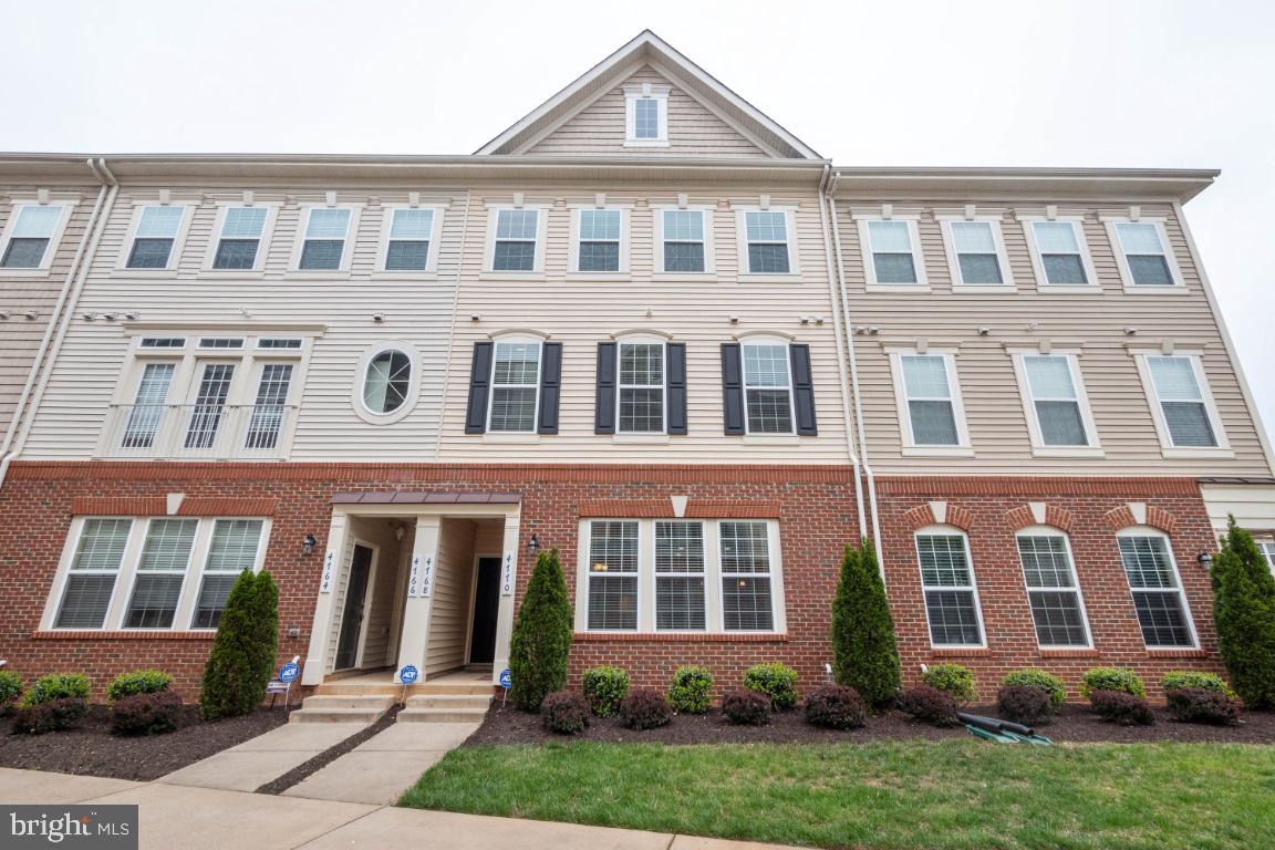 DANE RIDGE CONDO - Residential