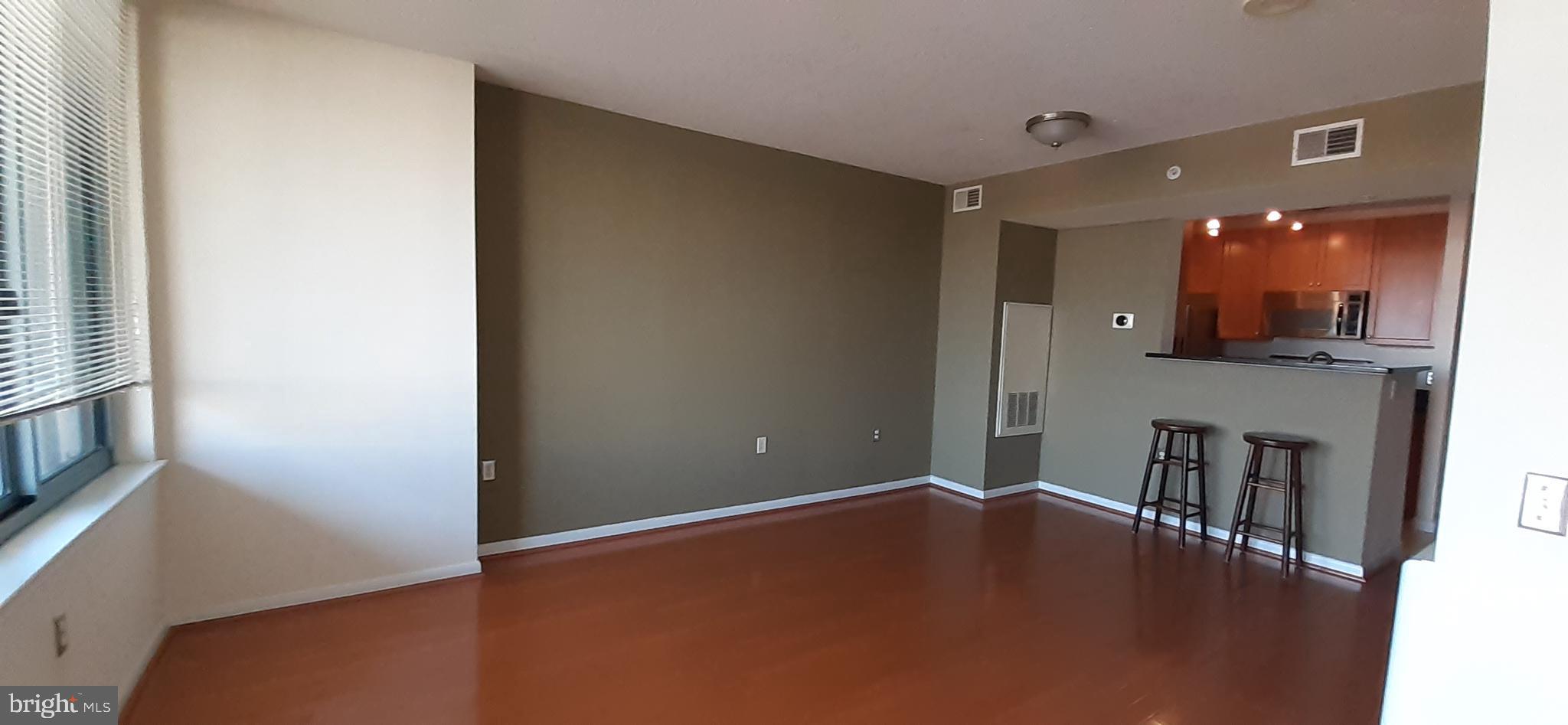 CONTINENTAL - Residential Lease