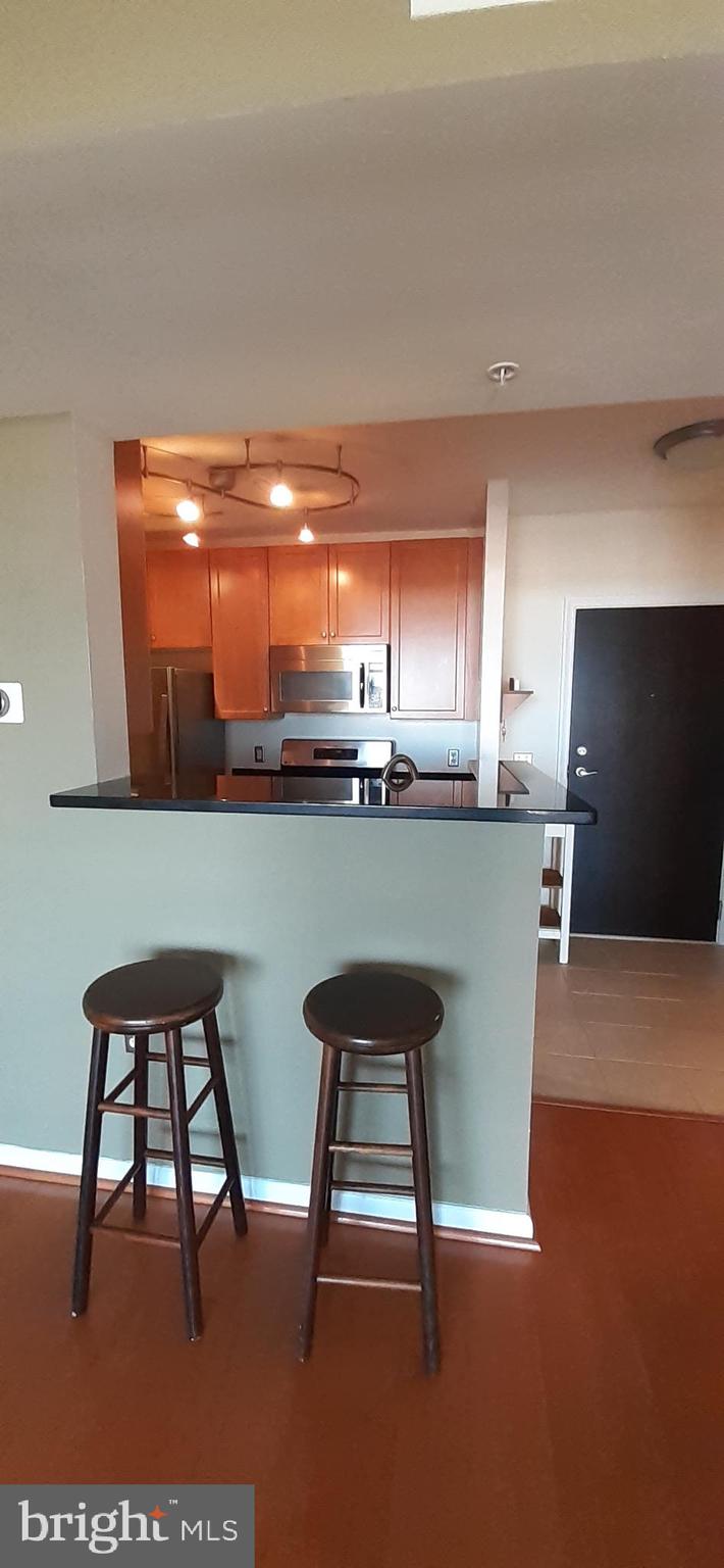 CONTINENTAL - Residential Lease