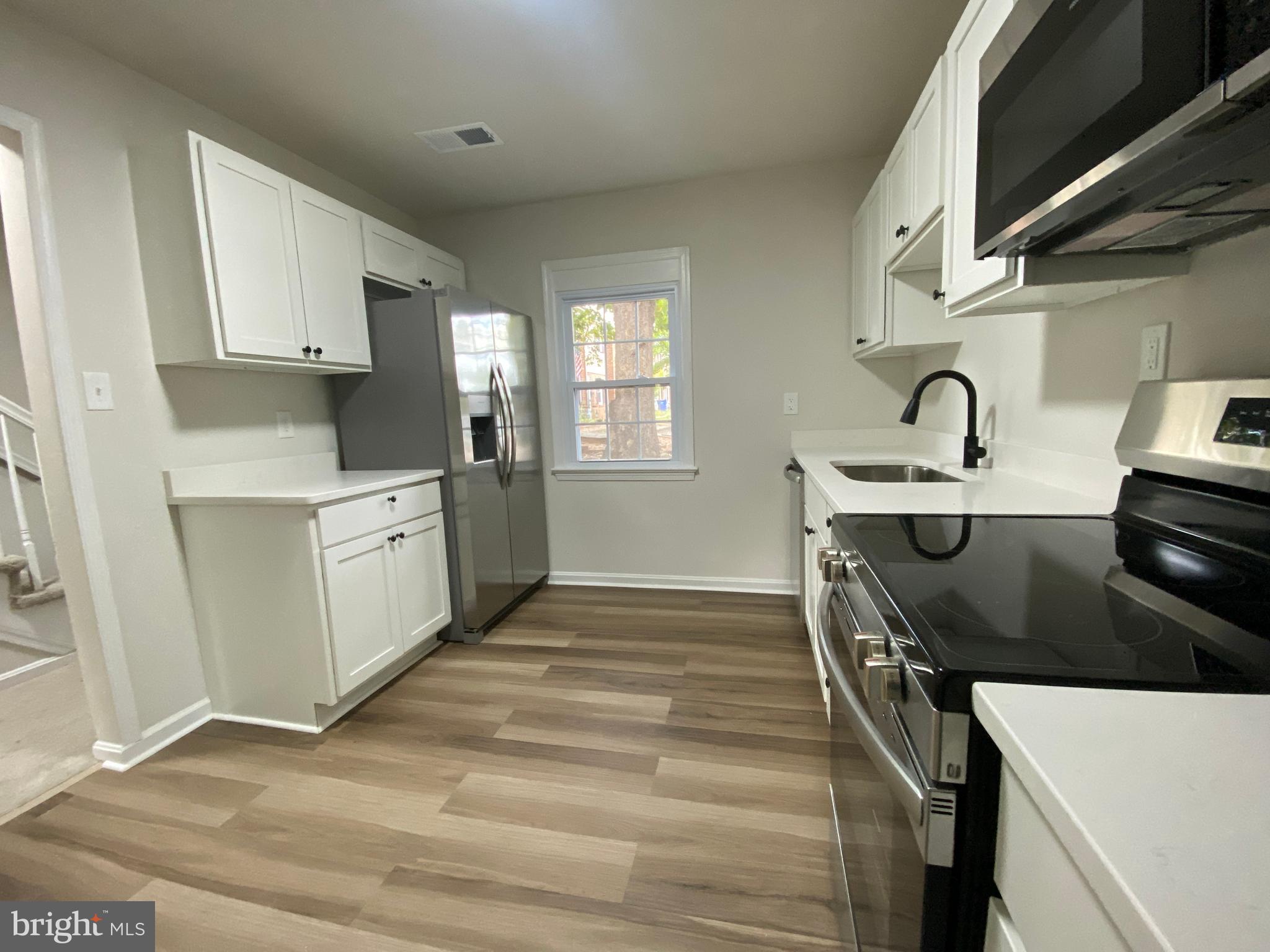 OLDE GREENWICH - Residential Lease