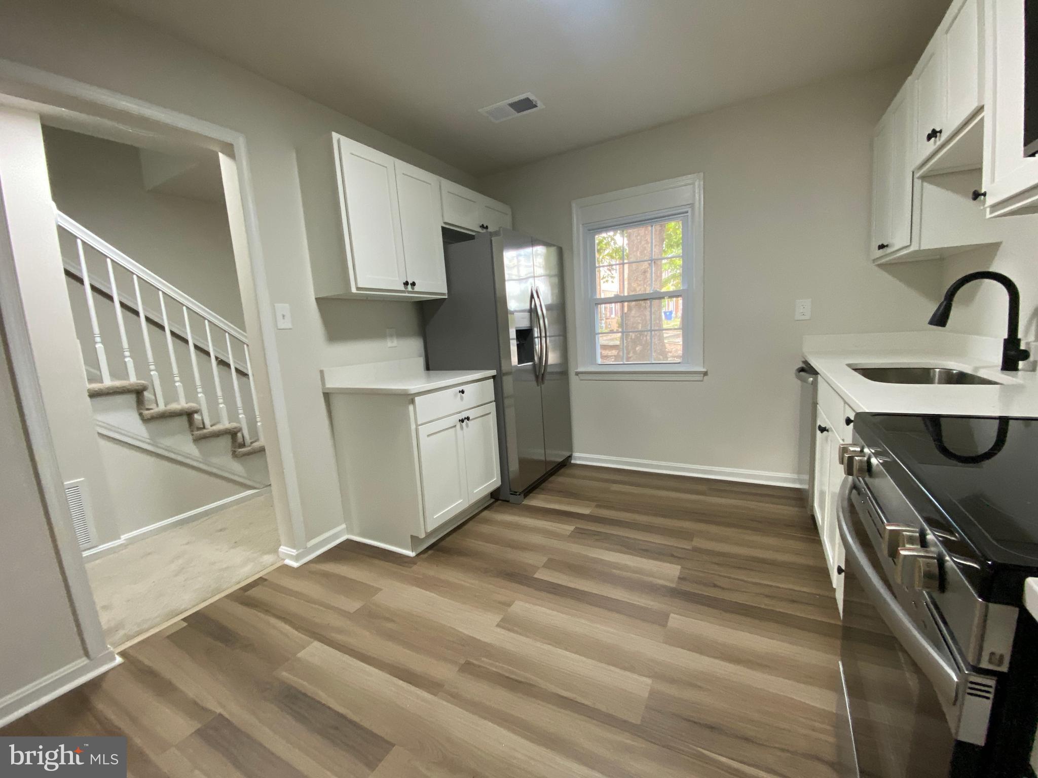 OLDE GREENWICH - Residential Lease